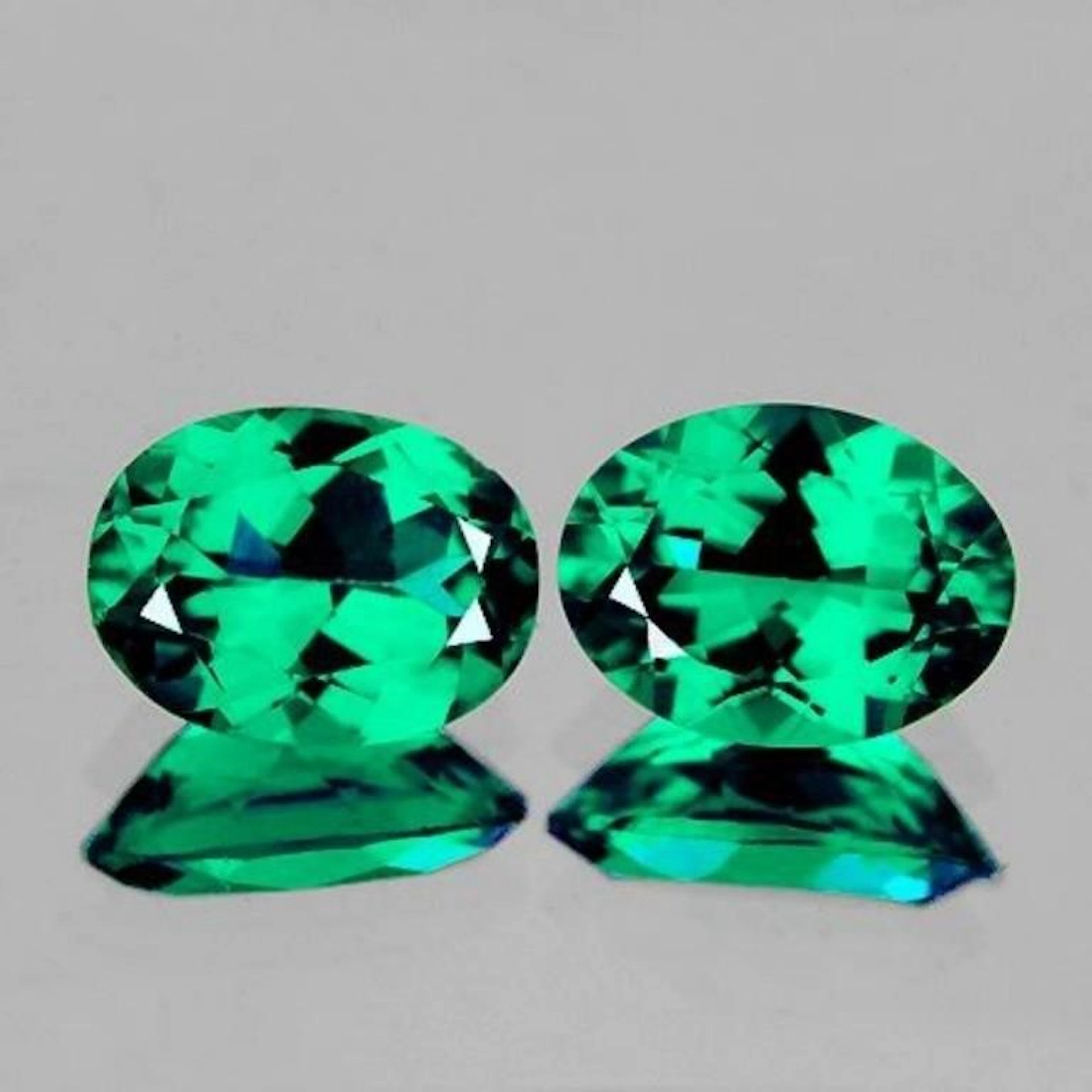 Natural Brazil Green Topaz Pair {Flawless-VVS1}