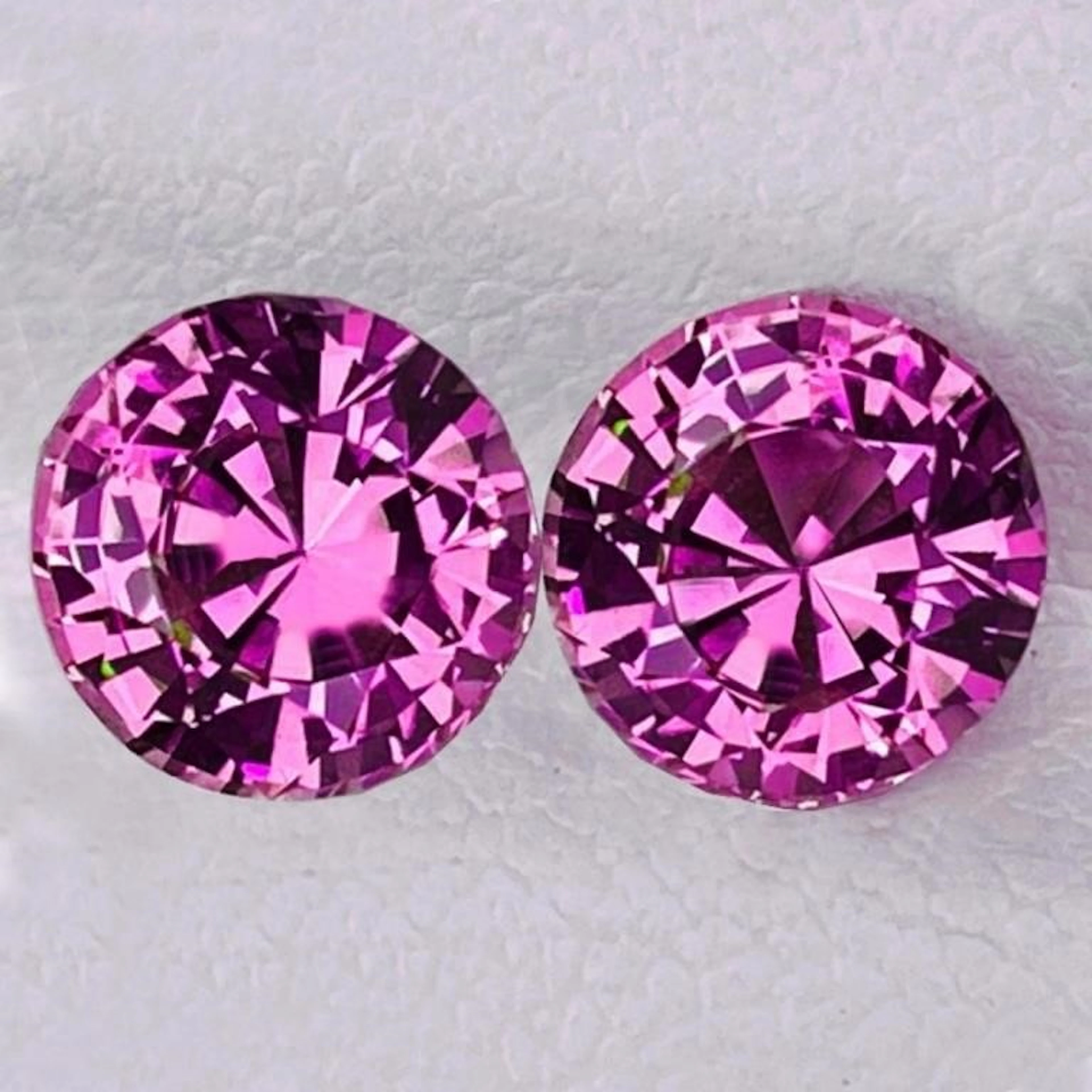 Natural Redish/Pink Sapphire Pair {Flawless-VVS}