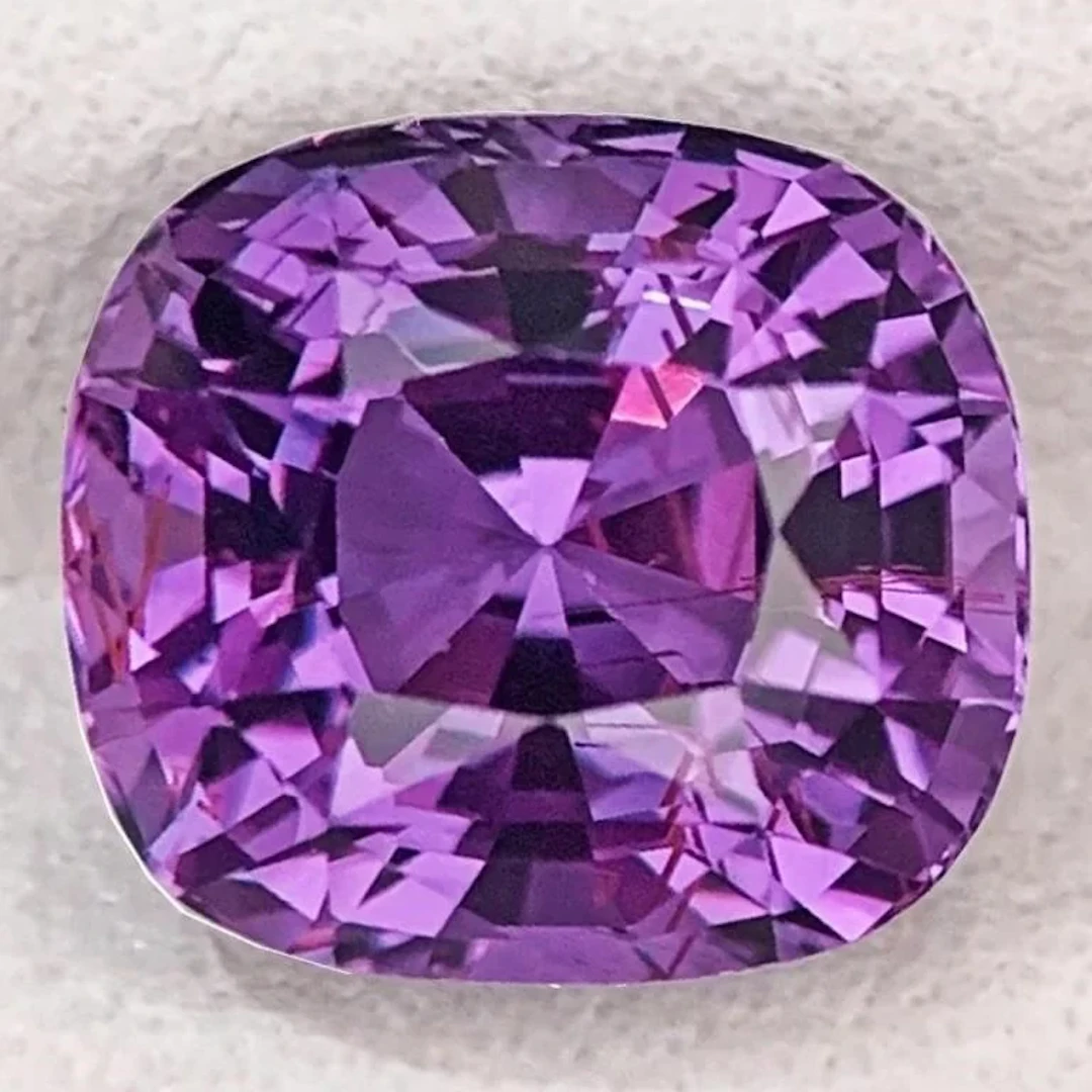 Natural Cushion Vivid Purple Spinel {Flawless-VVS