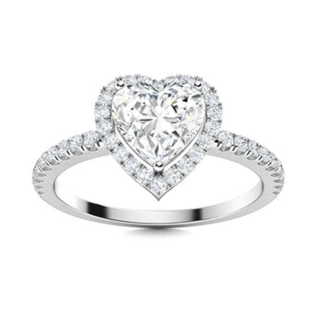 Gold & Heart White Diamond 3 Cts Ring - E/VVS