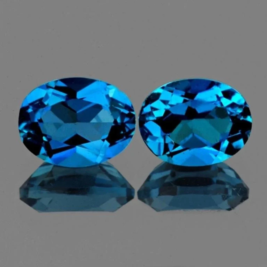 Natural London Blue Topaz Pair {Flawless-VVS1}