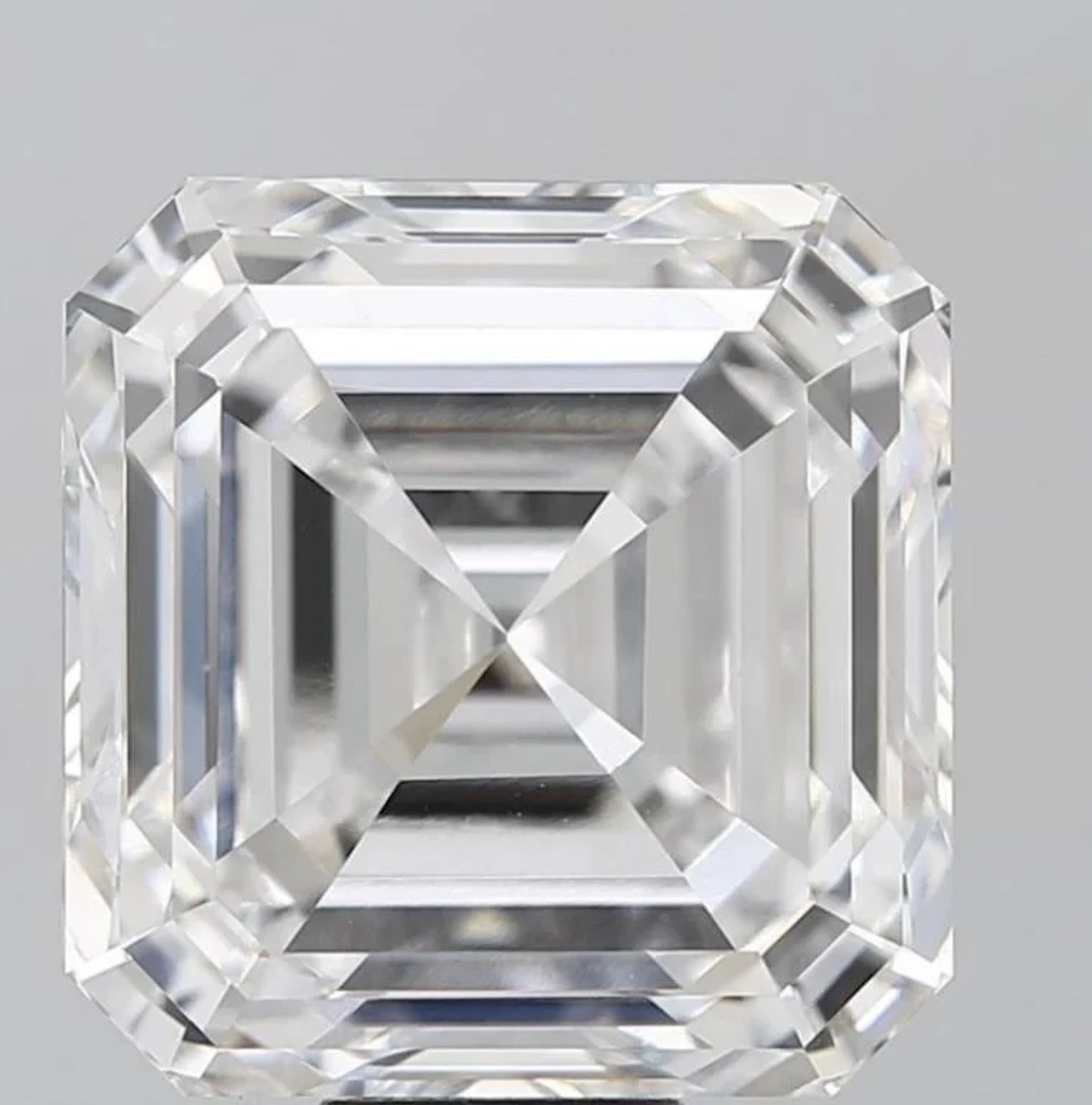 White Asscher Cut Diamond 15.01 Cts - E/VVS - IGI