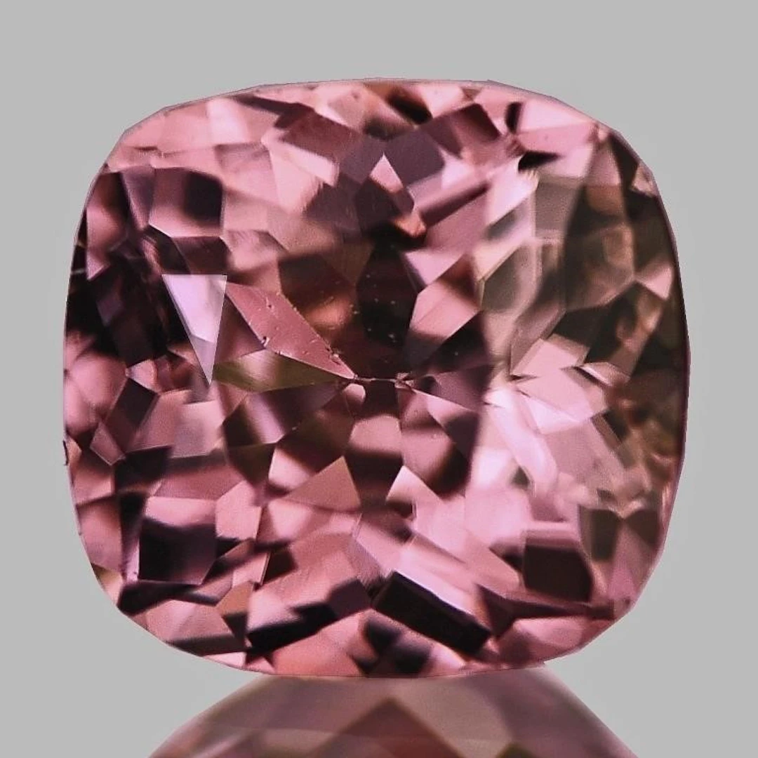Natural Rare Mahenge Pink Malaya Garnet {Flawless-