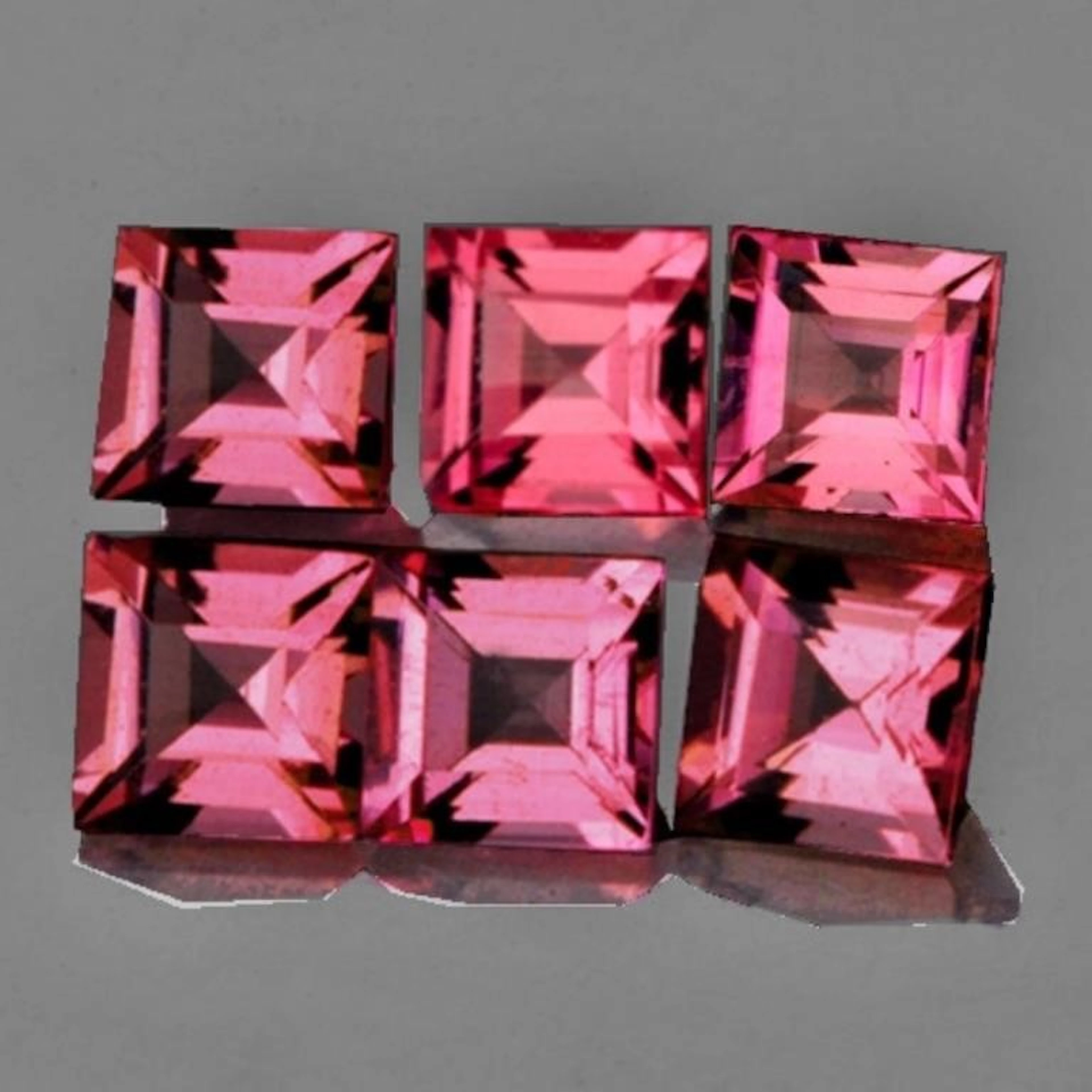 NATURAL PADPARADSCHA PINK TOURMALINE [FLAWLESS-VVS