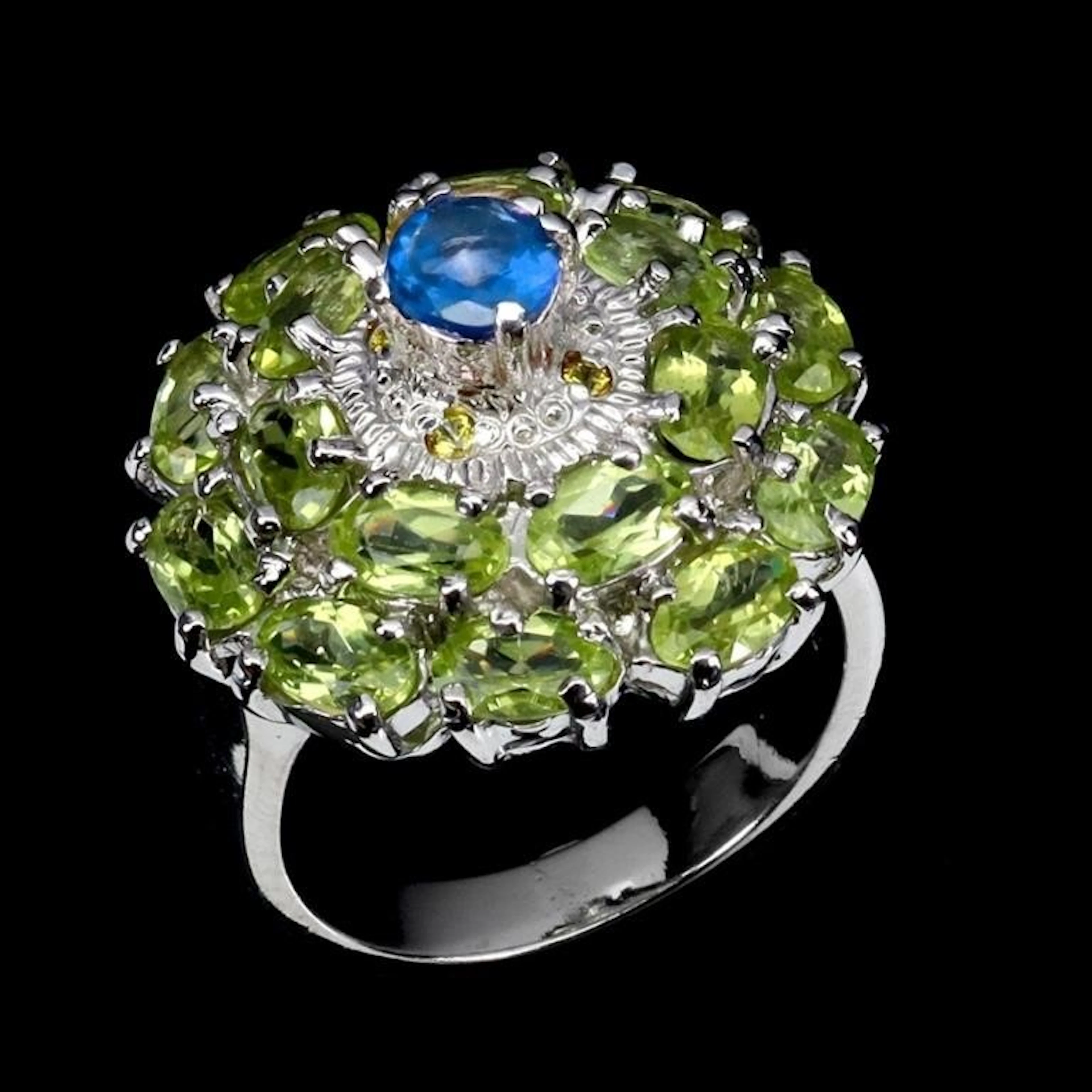 Natural Kyanite Peridot Sapphire Ring