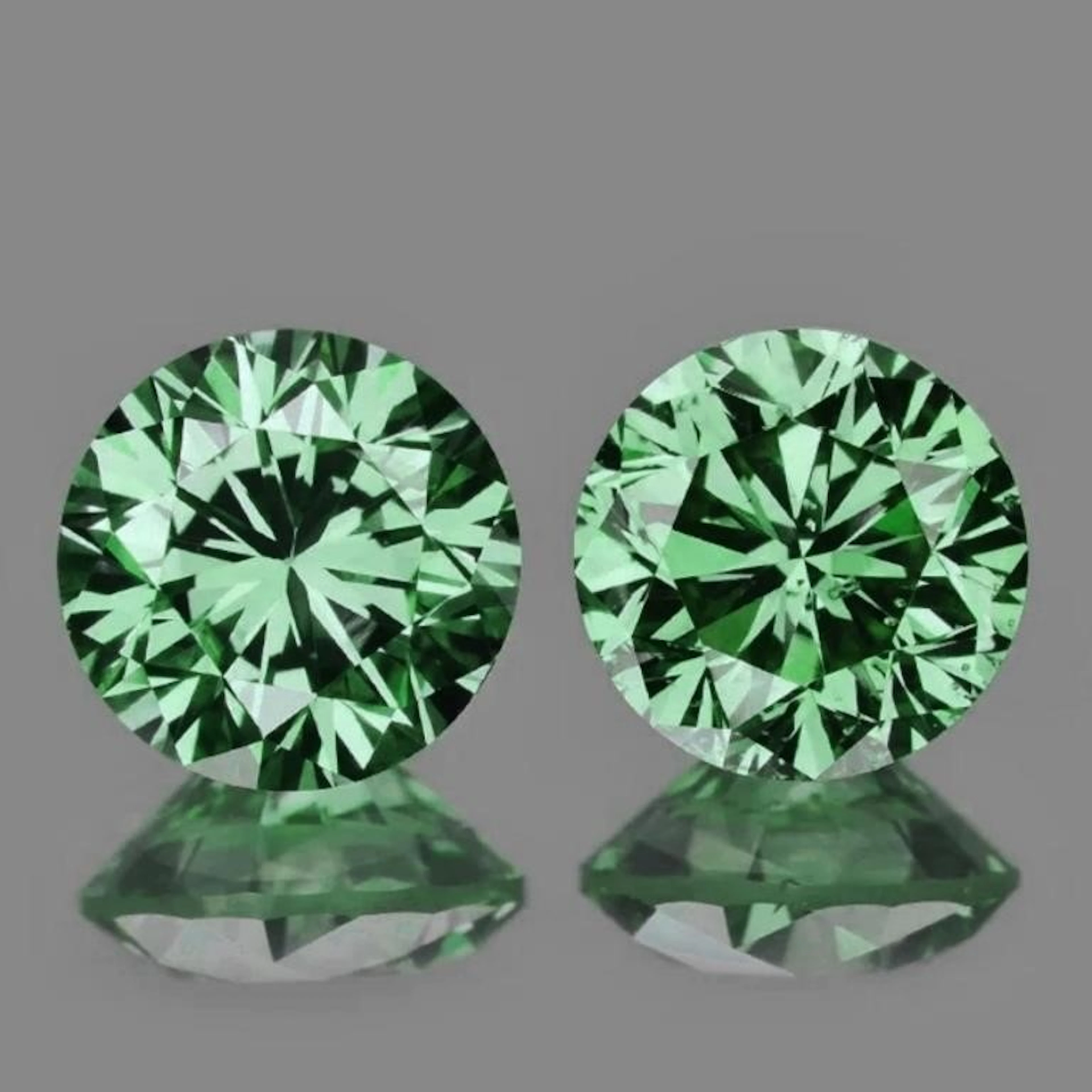 Natural Green Sapphire Pair {Flawless-VVS}
