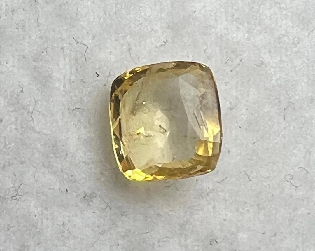 Natural Yellow Ceylon Sapphire 3.15 Cts.....Untre