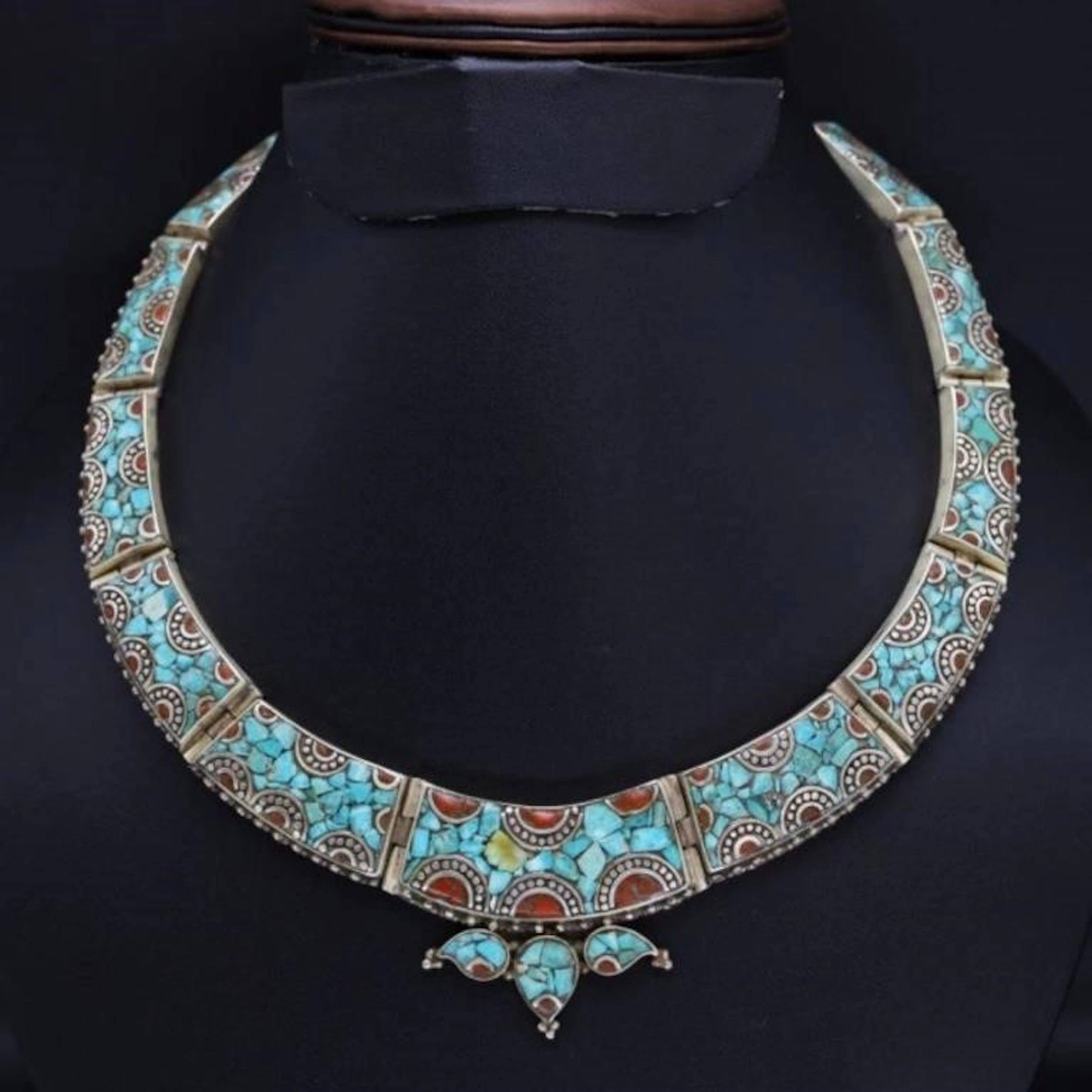 Tibet Natural Stone Tribal Queen Royal Necklace