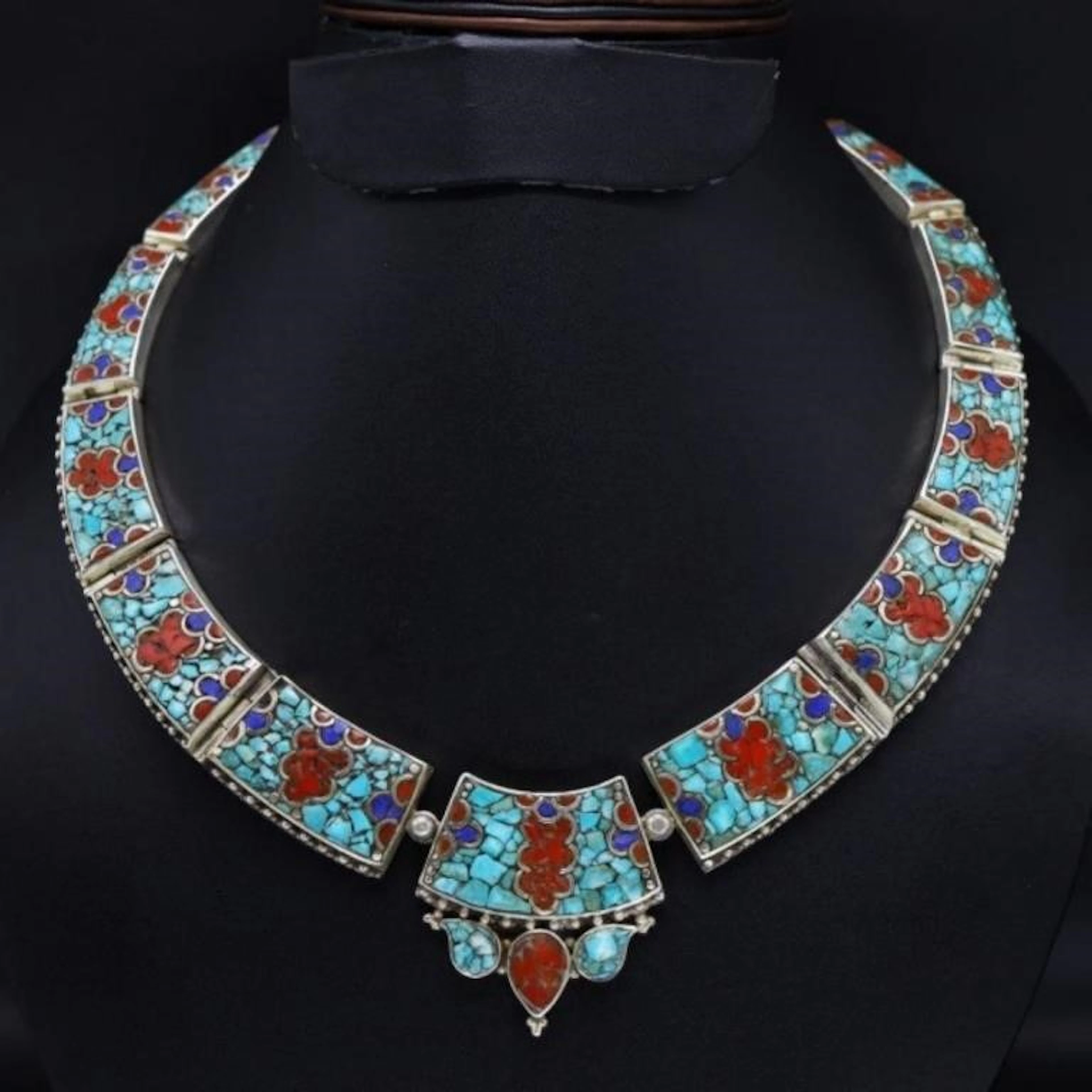Tibet Natural Stone Tribal Queen Royal Necklace
