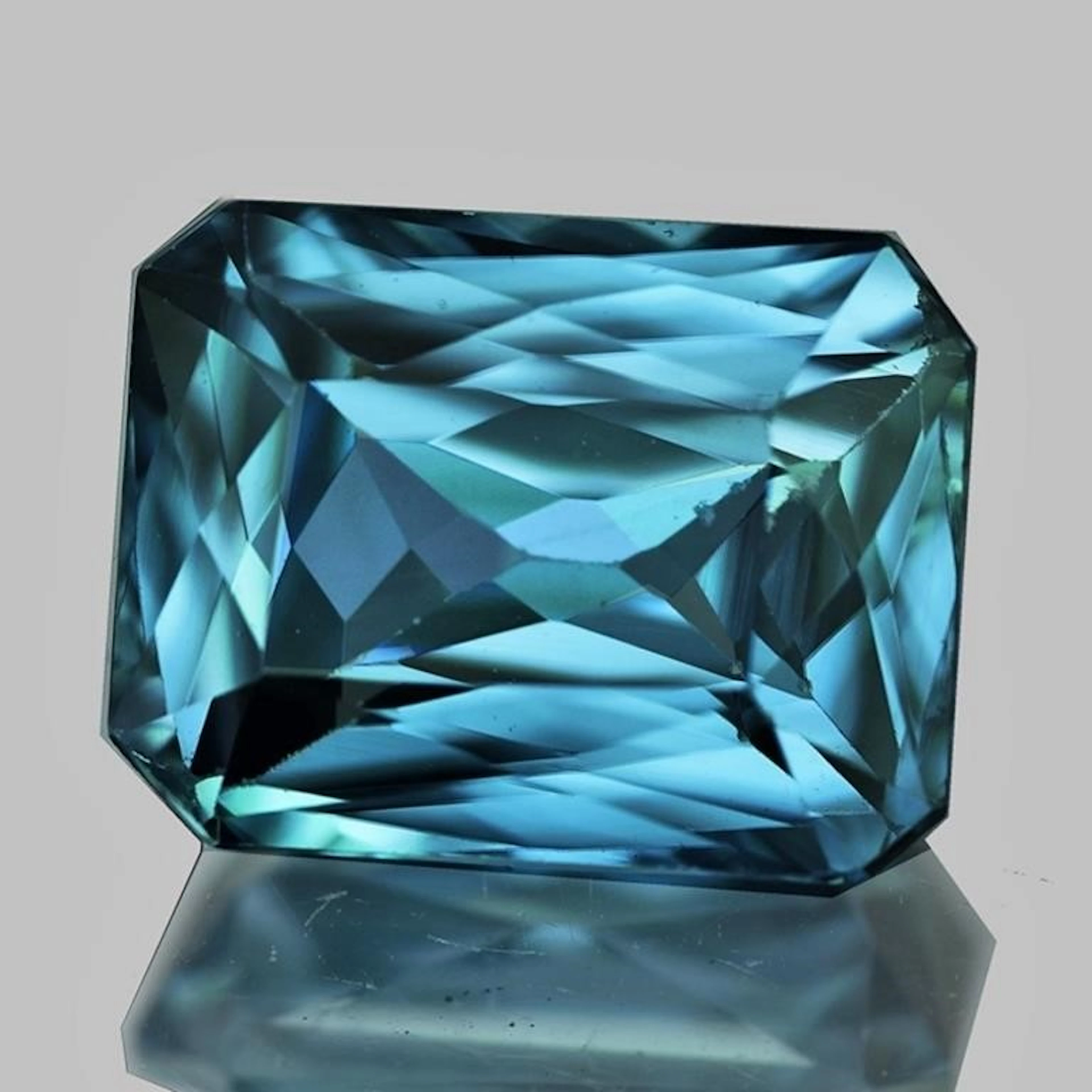 Natural Cambodian Electric Blue Zircon {Flawless-