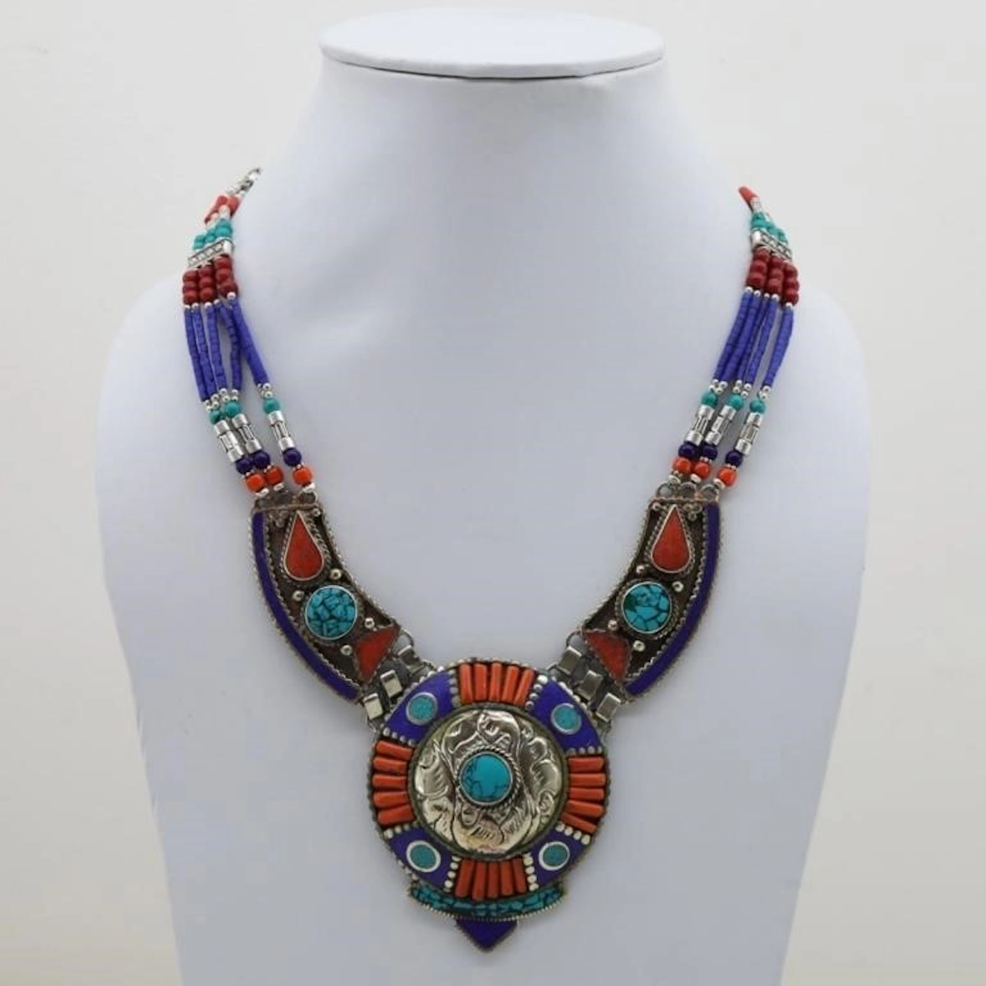 Tibet Natural Stone Tribal Queen Royal Necklace