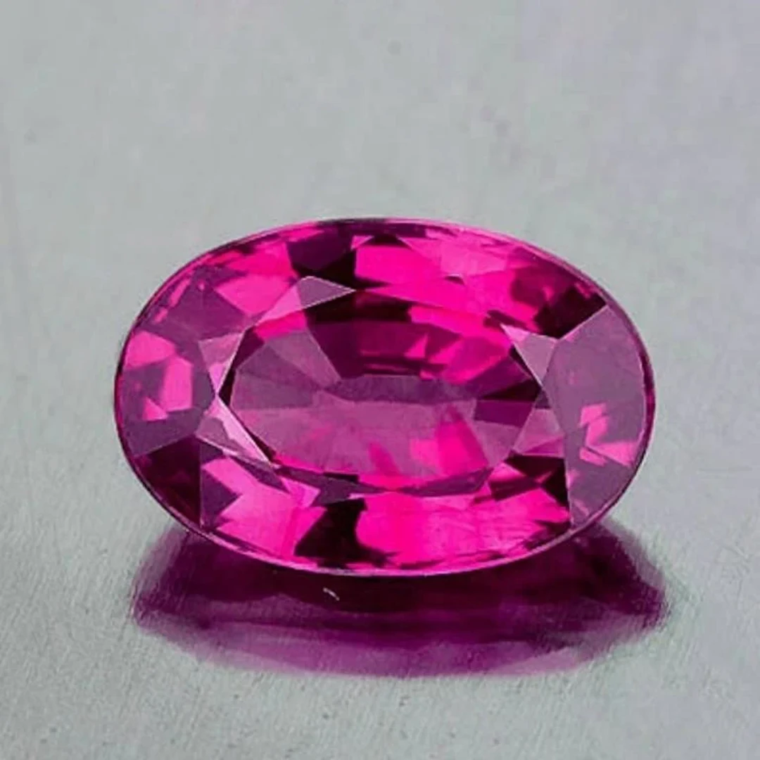 Natural Purple Pink Sapphire [Flawless-VVS]