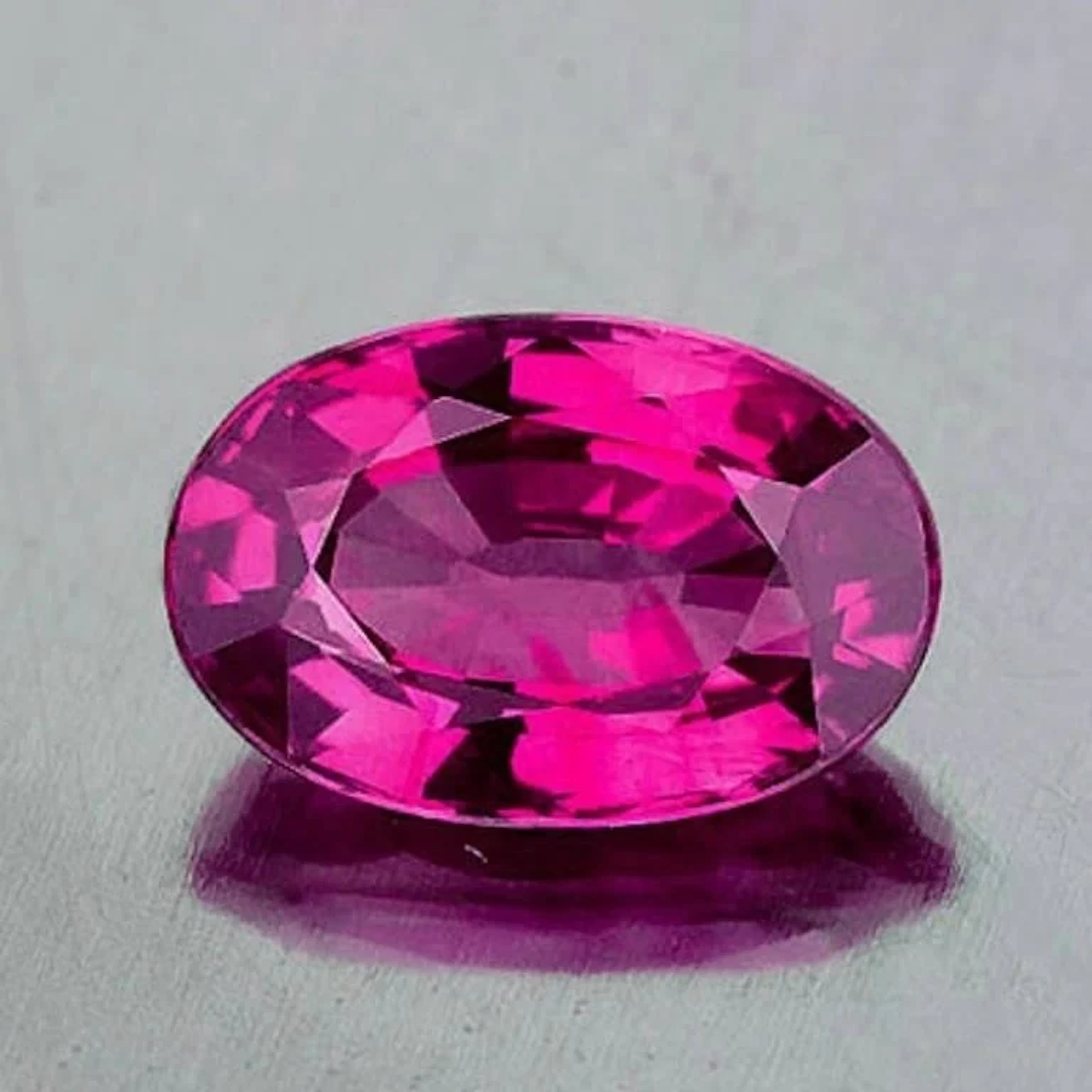 Natural Purple Pink Sapphire [Flawless-VVS]