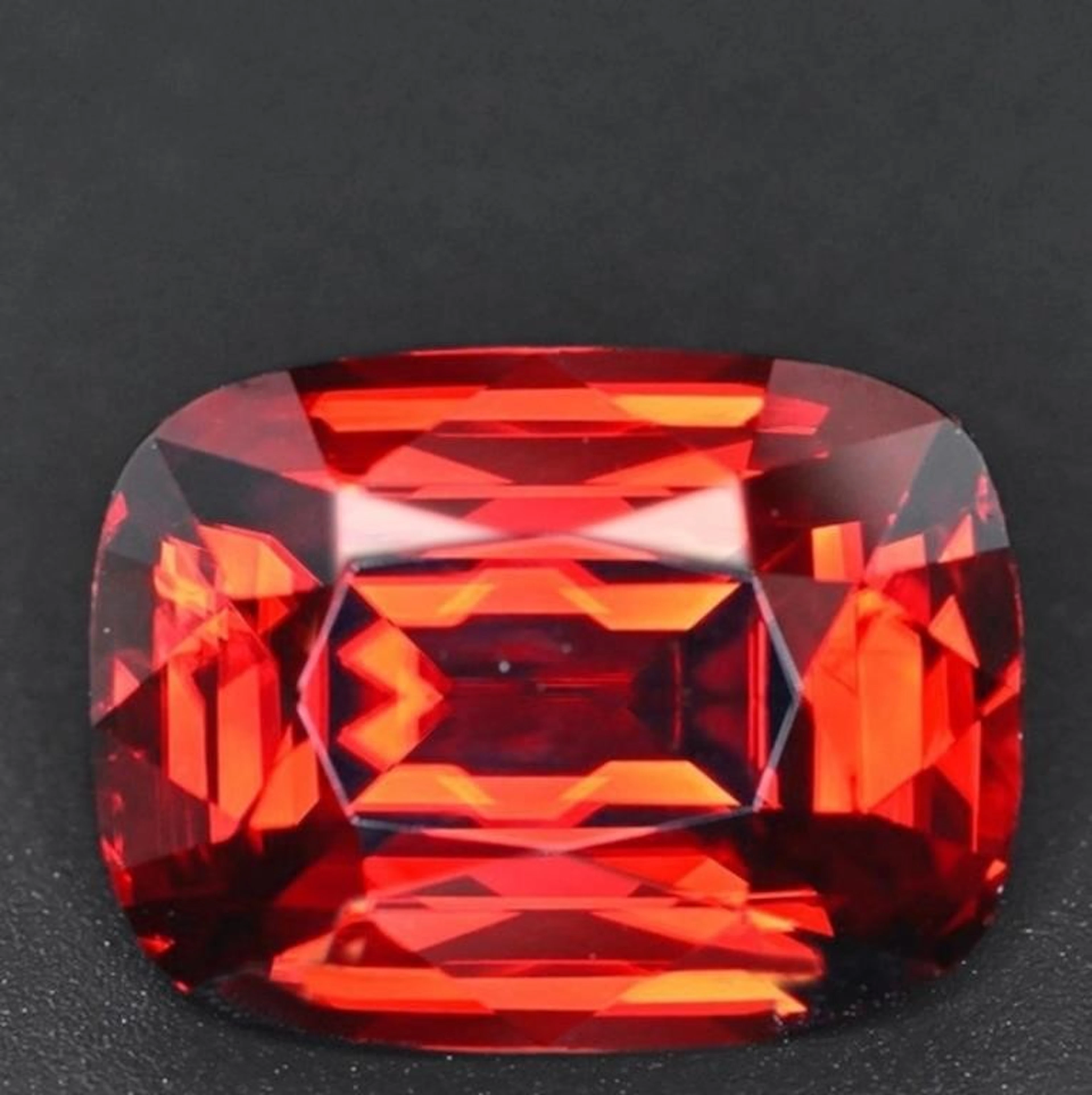 Natural Unheated Orange Red Zircon [Flawless-VVS]