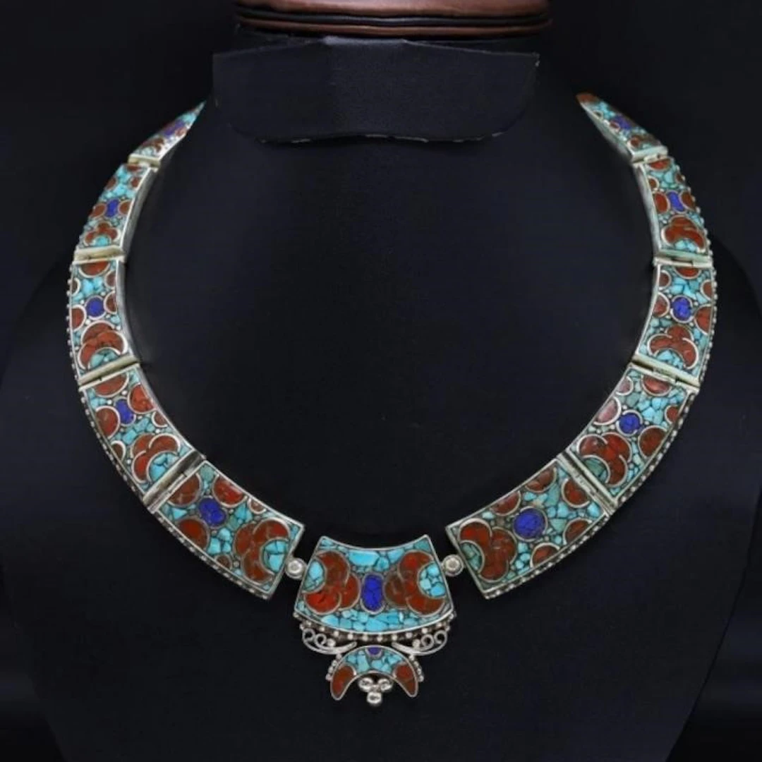 Tibet Natural Stone Tribal Queen Royal Necklace