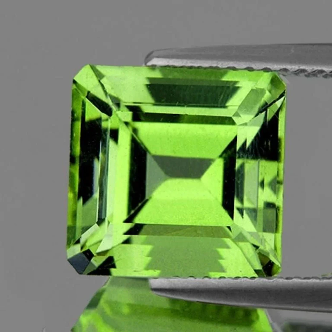 Natural Asscher Apple Green Tourmaline [Flawless-V