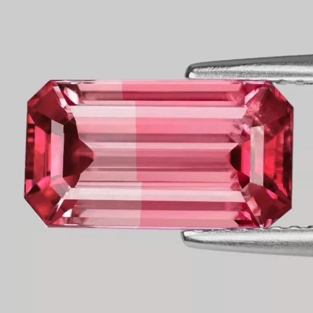 Natural Bi Color Pink Tourmaline { Flawless-VVS }