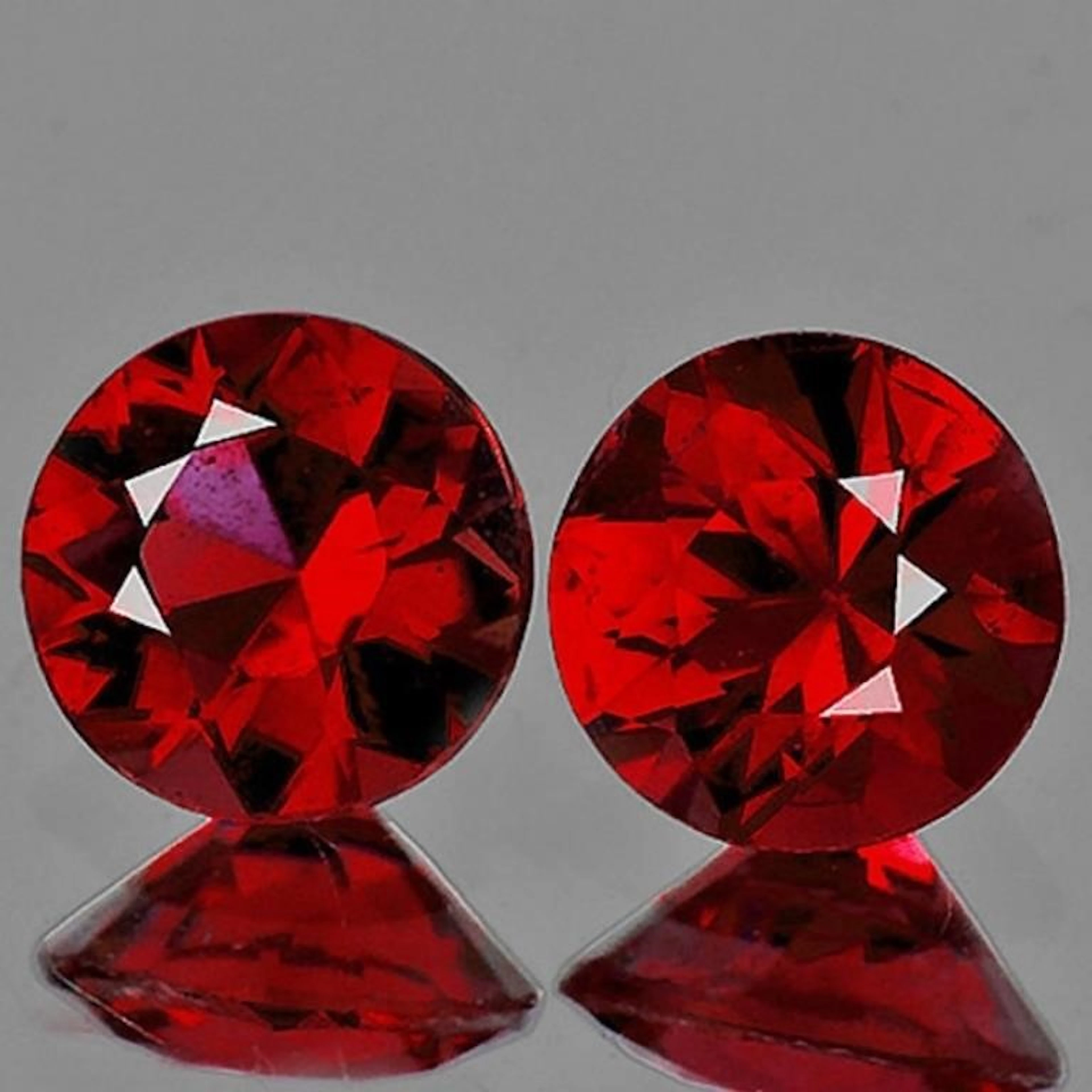 Natural Rare Mahange Red Spinel Pair [Flawless-VVS