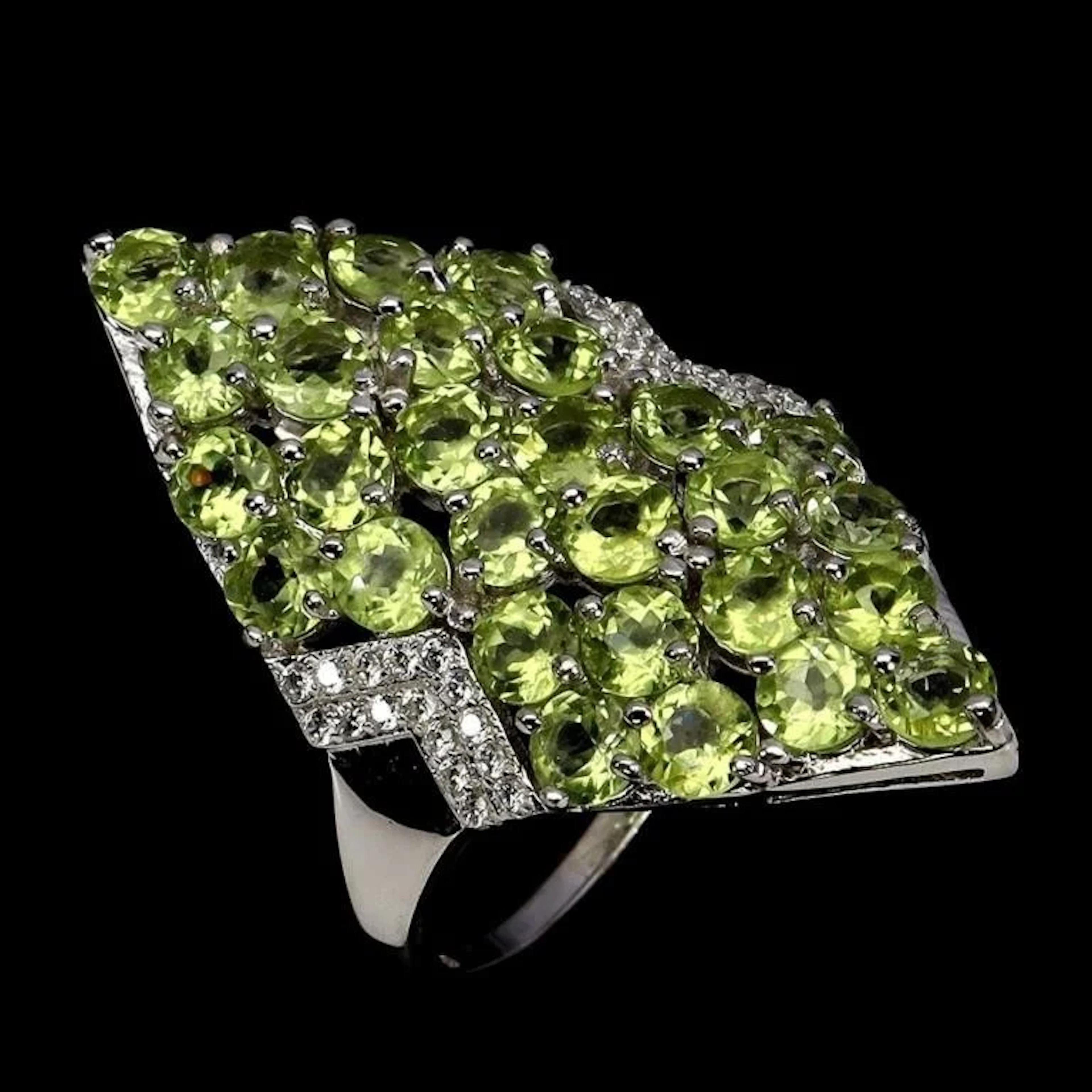 Natural Brilliant Peridot Ring