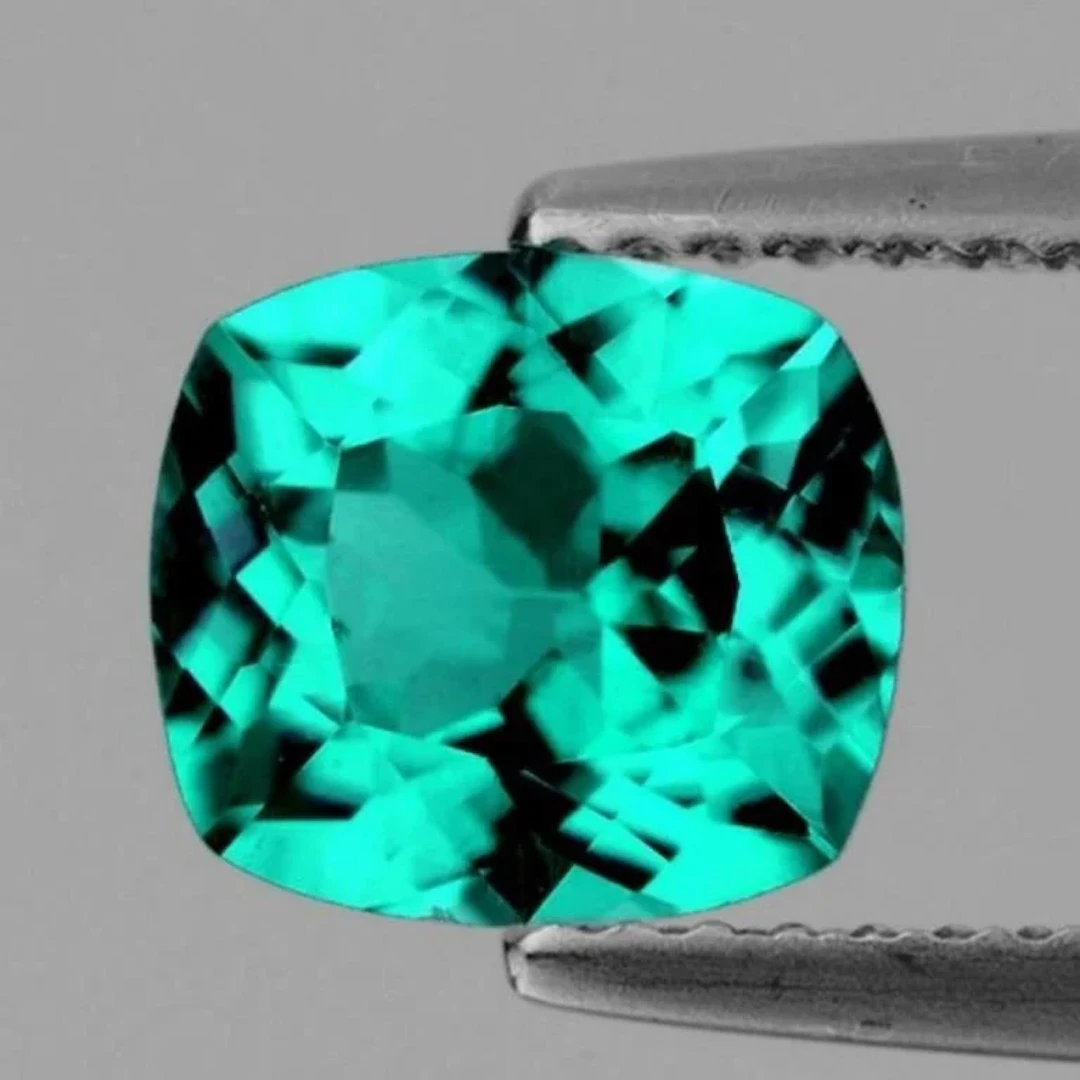 Natural Paraiba Blue Green Apatite [VVS]
