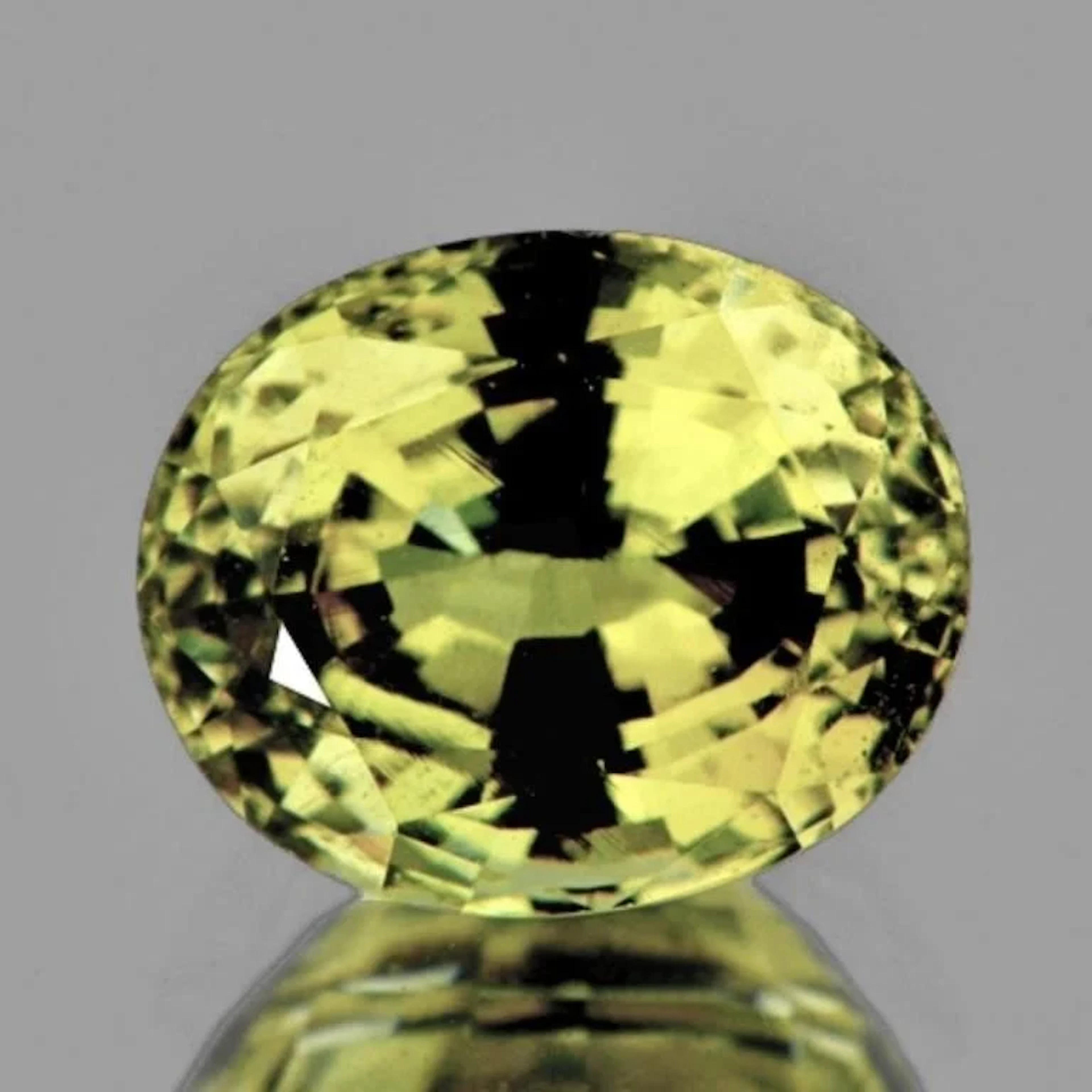 Natural razil Yellow Chrysoberyl {Flawless-VVS}