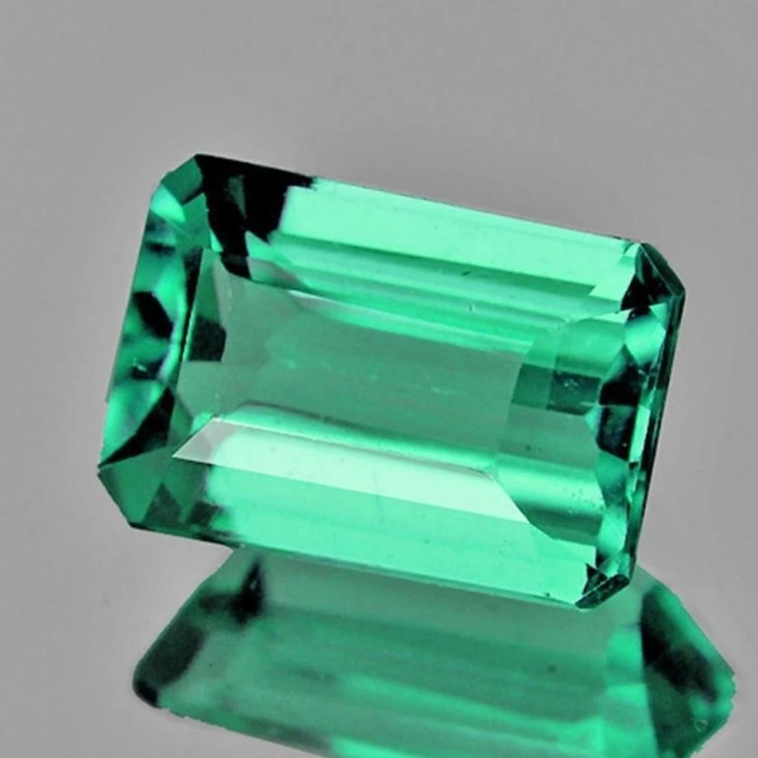 Natural Bluish/Green Apatite [Flawless-VVS]