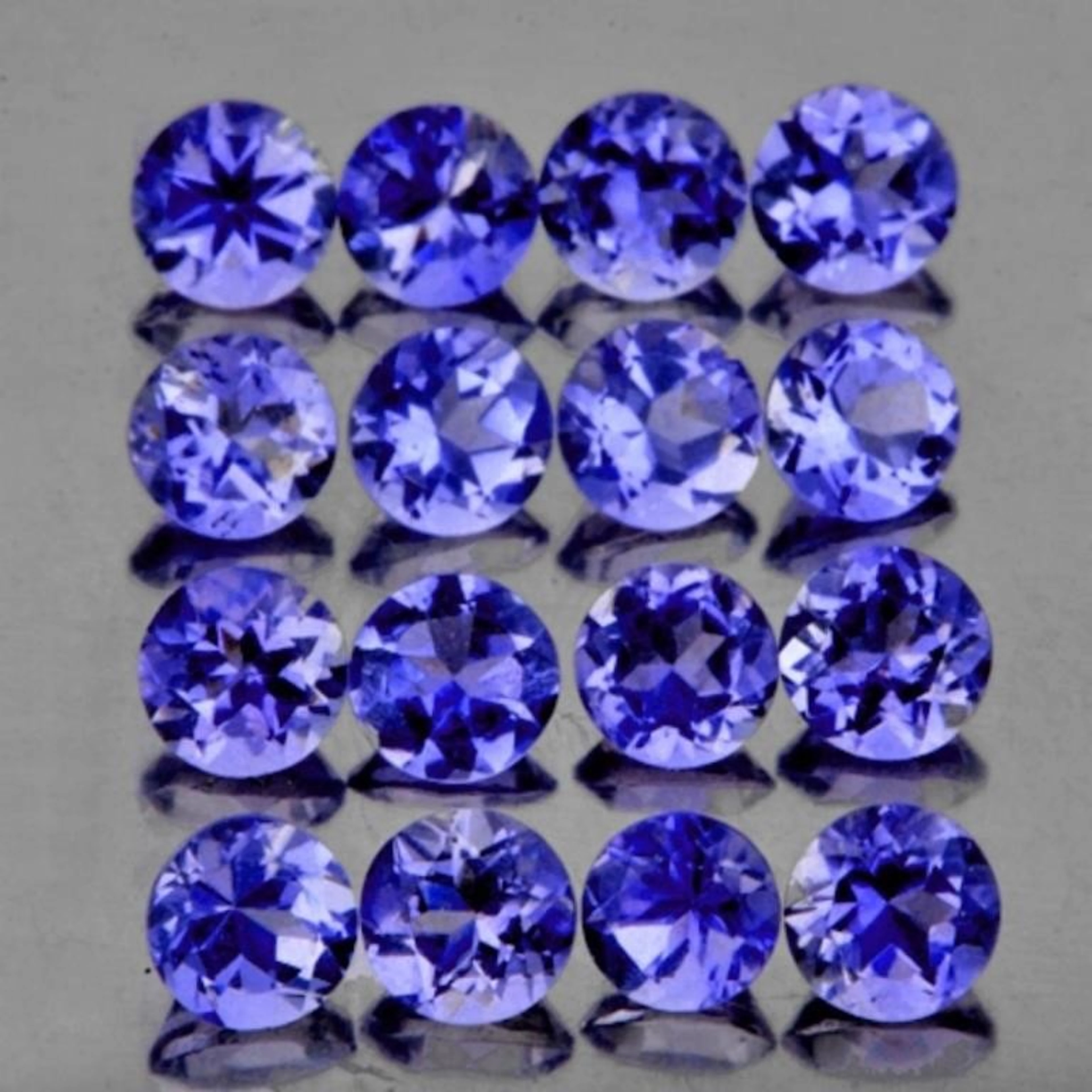 Natural Bluish Violet Iolite {Flawless-VVS1}