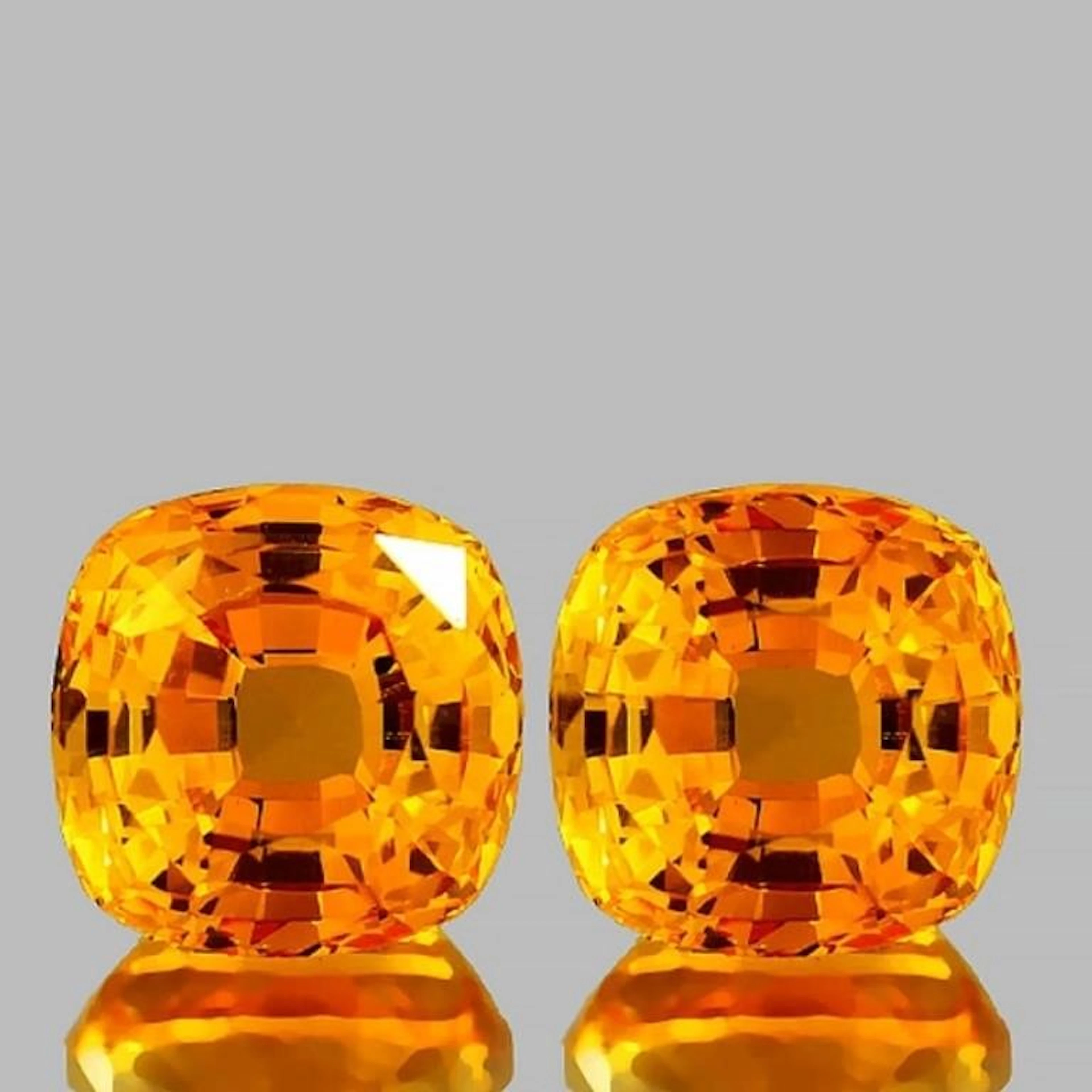 Natural Golden Yellow Sapphire Pair [Flawless-VVS]