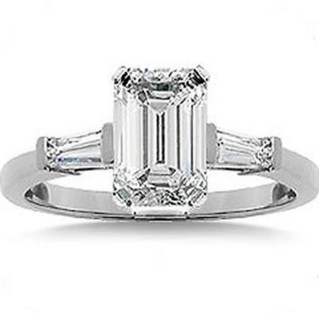 18k Gold Emerald Cut Diamond 10.08 Carats E/VVS -