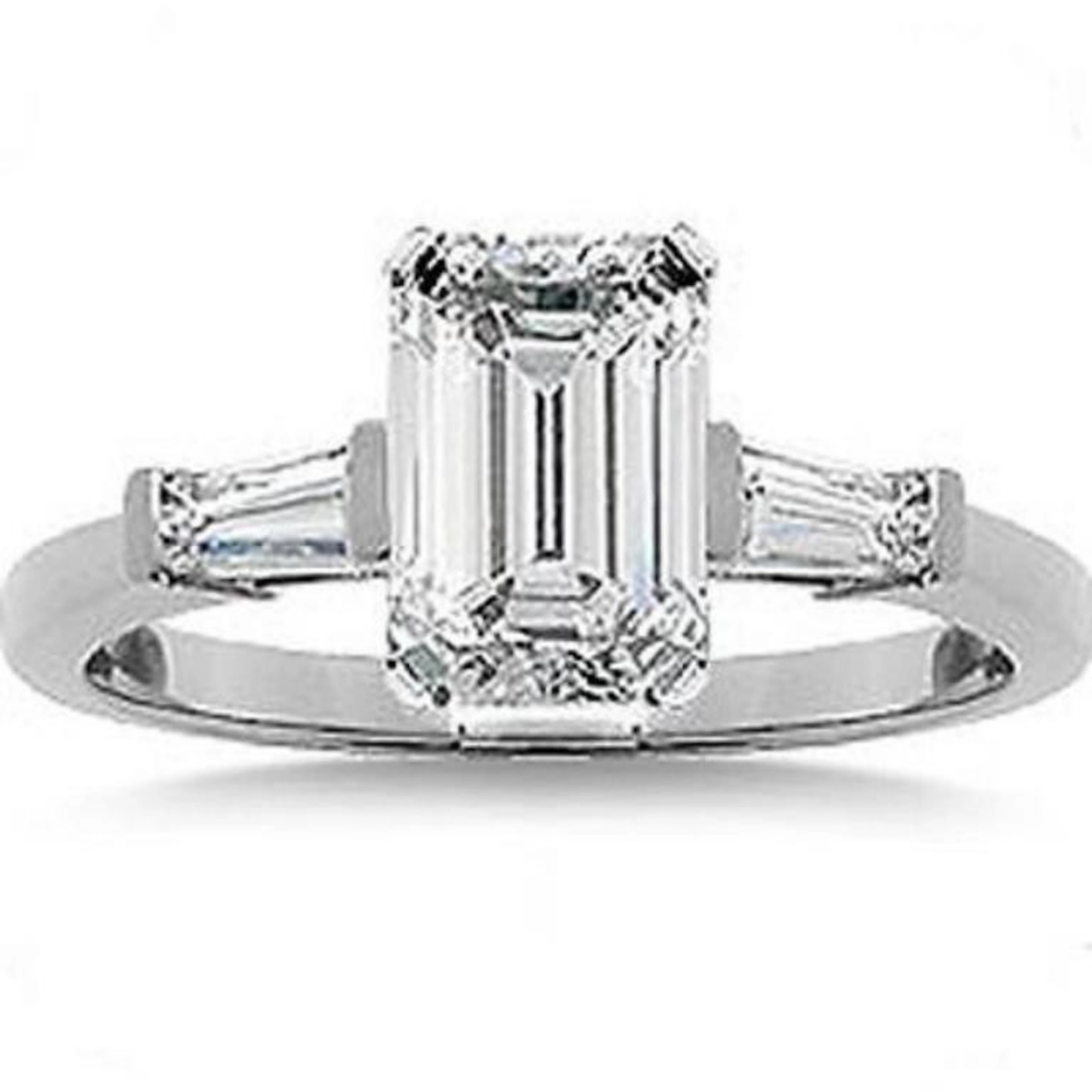 18k Gold Emerald Cut Diamond 10.08 Carats E/VVS -