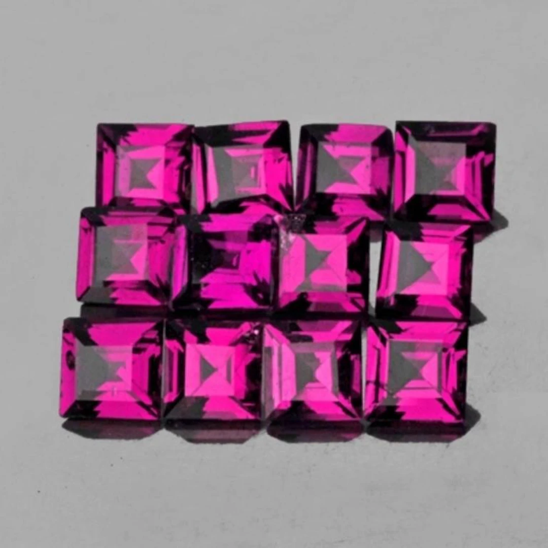 Natural Pinkish Purple Rhodolite Garnet [Flawless-
