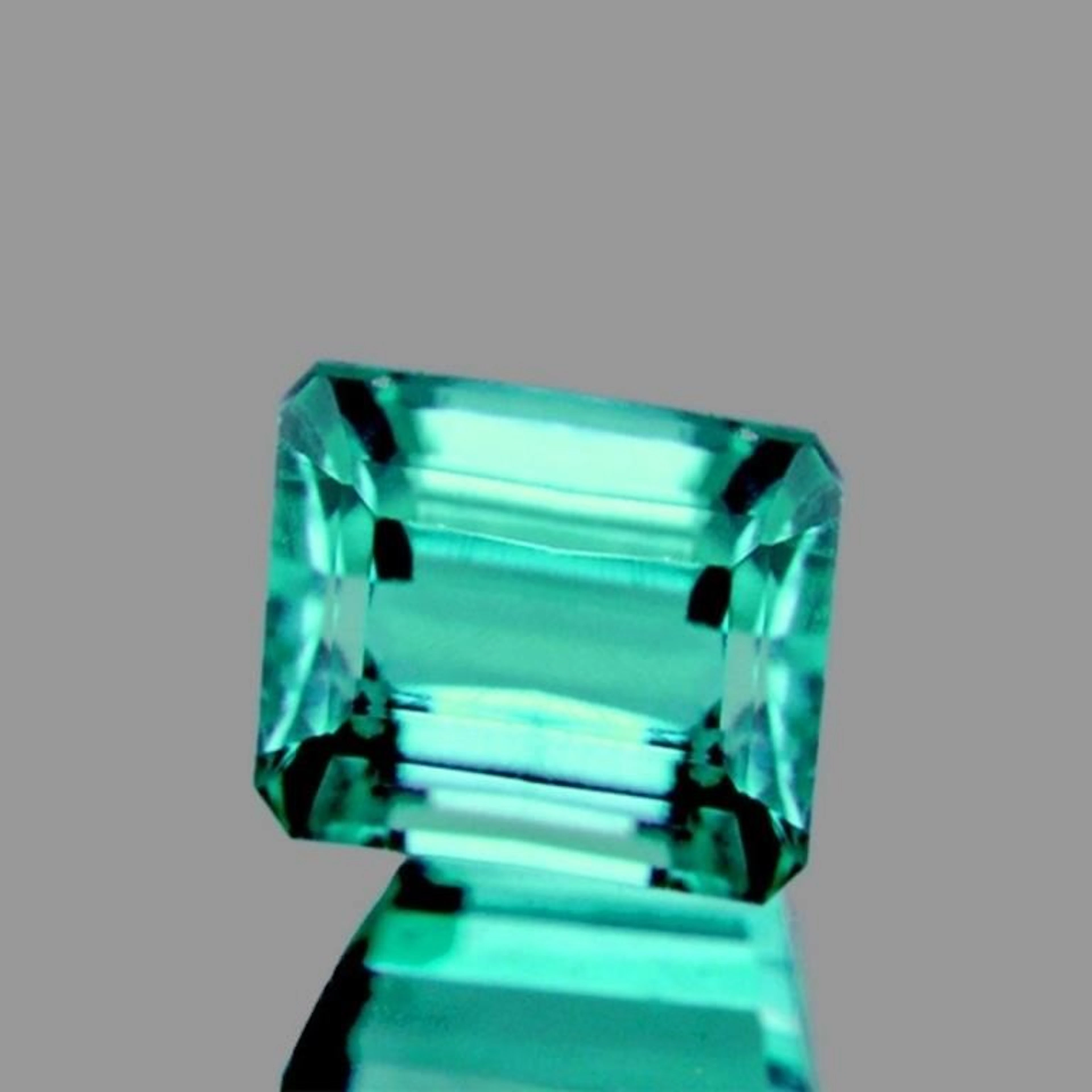 Natural Green Blue Apatite [Flawless-VVS]