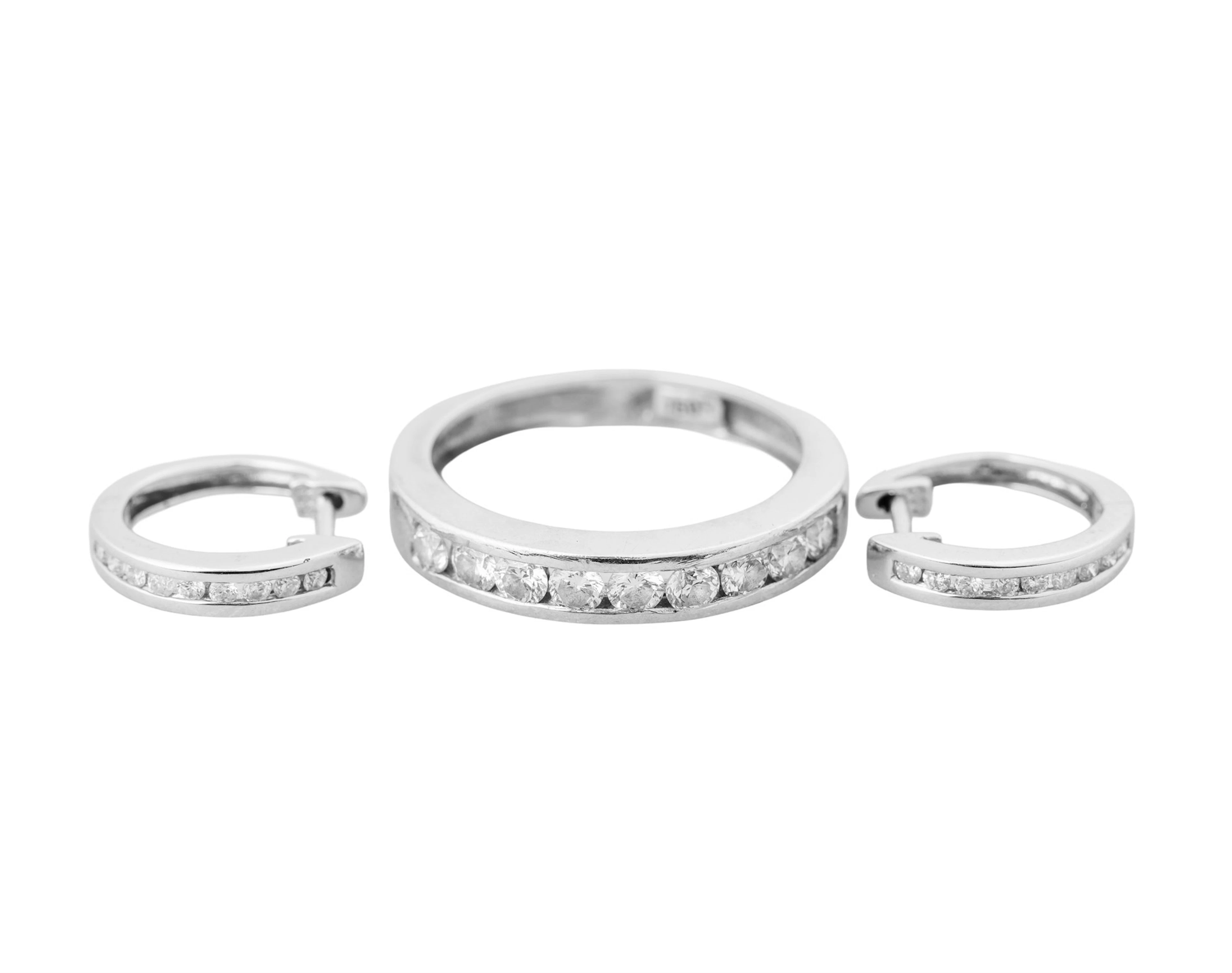Ørepynt og ring med diamanter