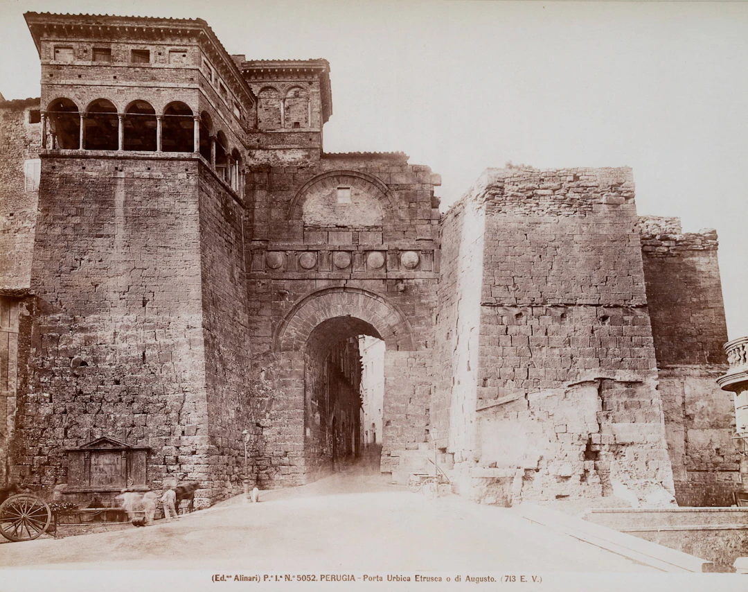 Porta Urbica Etrusca o di Augusto, Perugia | 48489