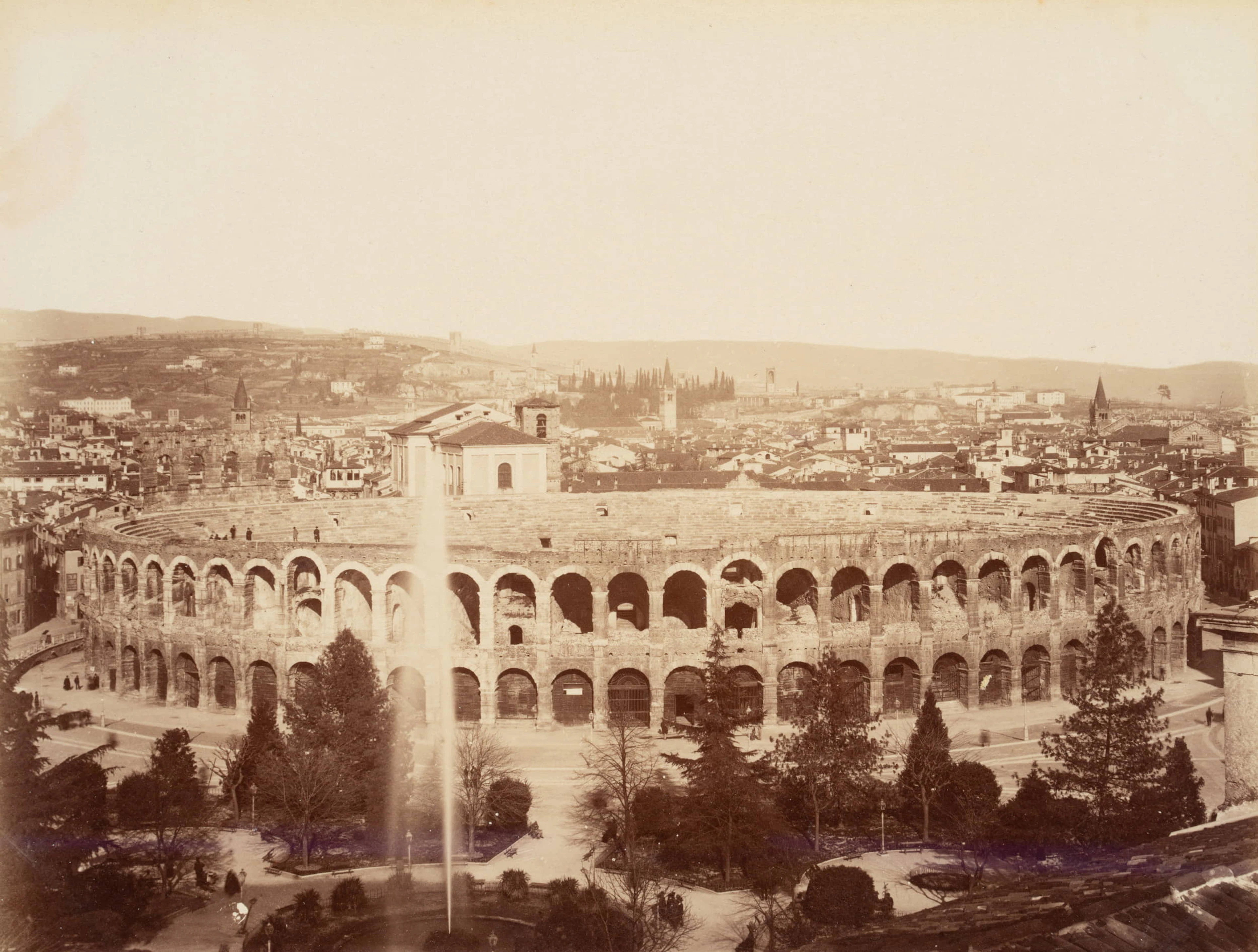Blick auf die Arena von Verona. Amphitheater | 48407