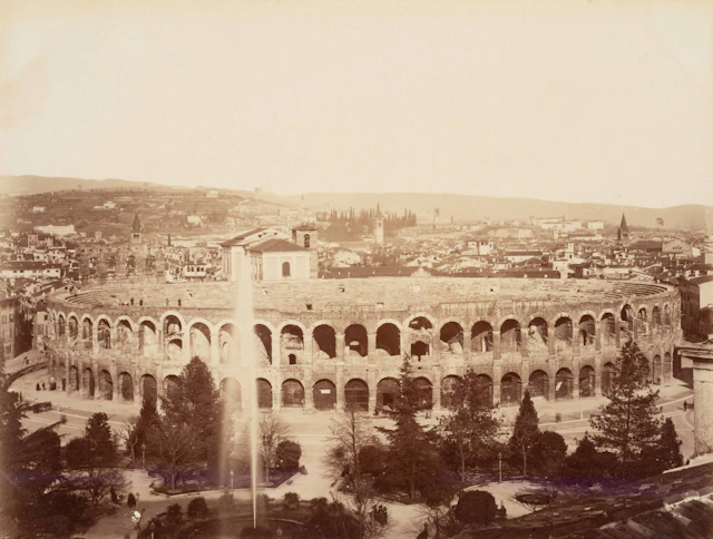 Blick auf die Arena von Verona. Amphitheater | 48407