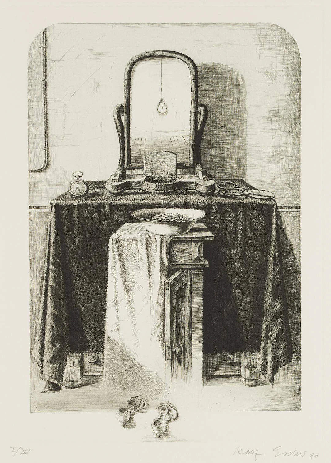 Verhüllte Kommode | 16507