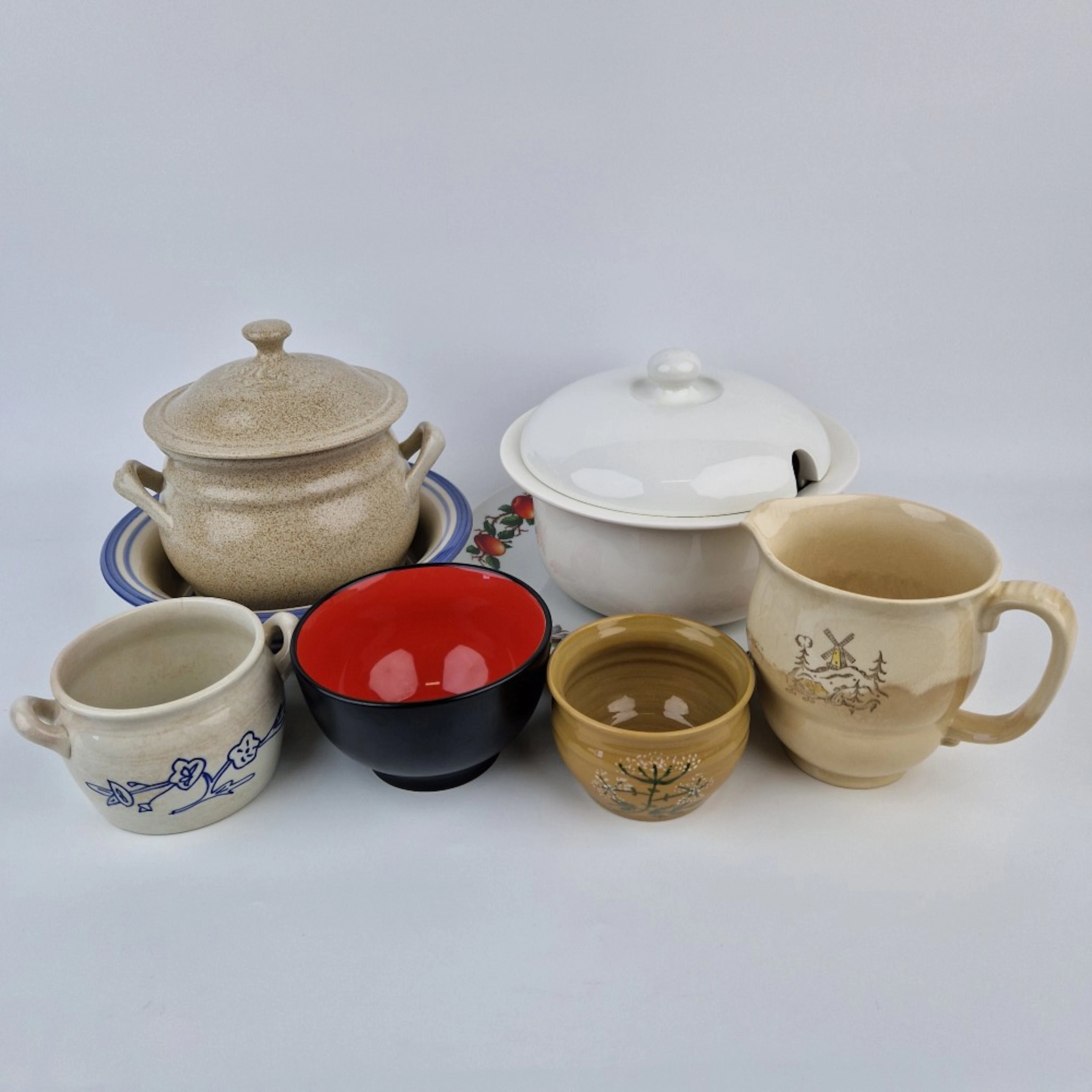Porslin och keramik, diverse, 8 delar