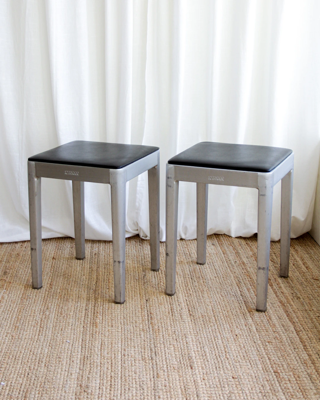 Pallar, 2 st, "Emeco Stool", Philippe Starck, Emeco, borstad aluminium