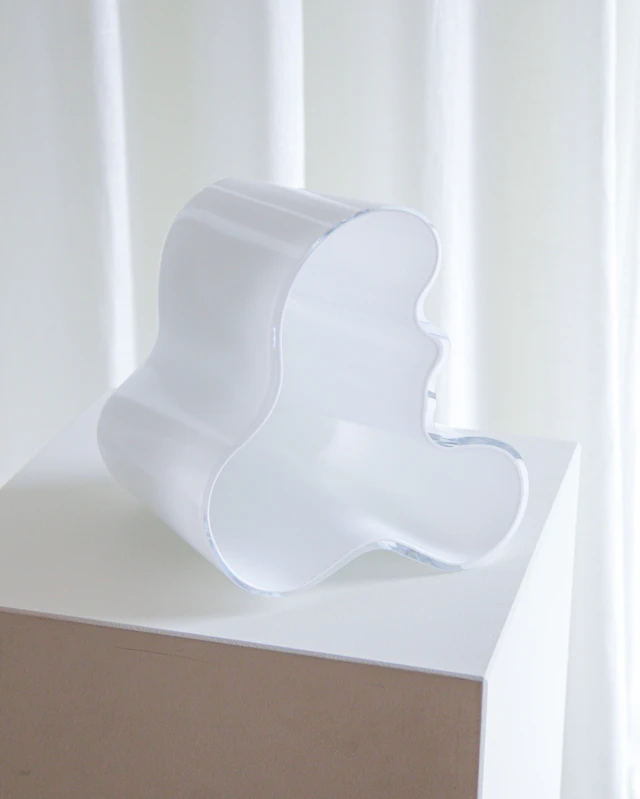 Vas, "Savoy", Alvar Aalto, vitt opalglas, Iittala, Finland