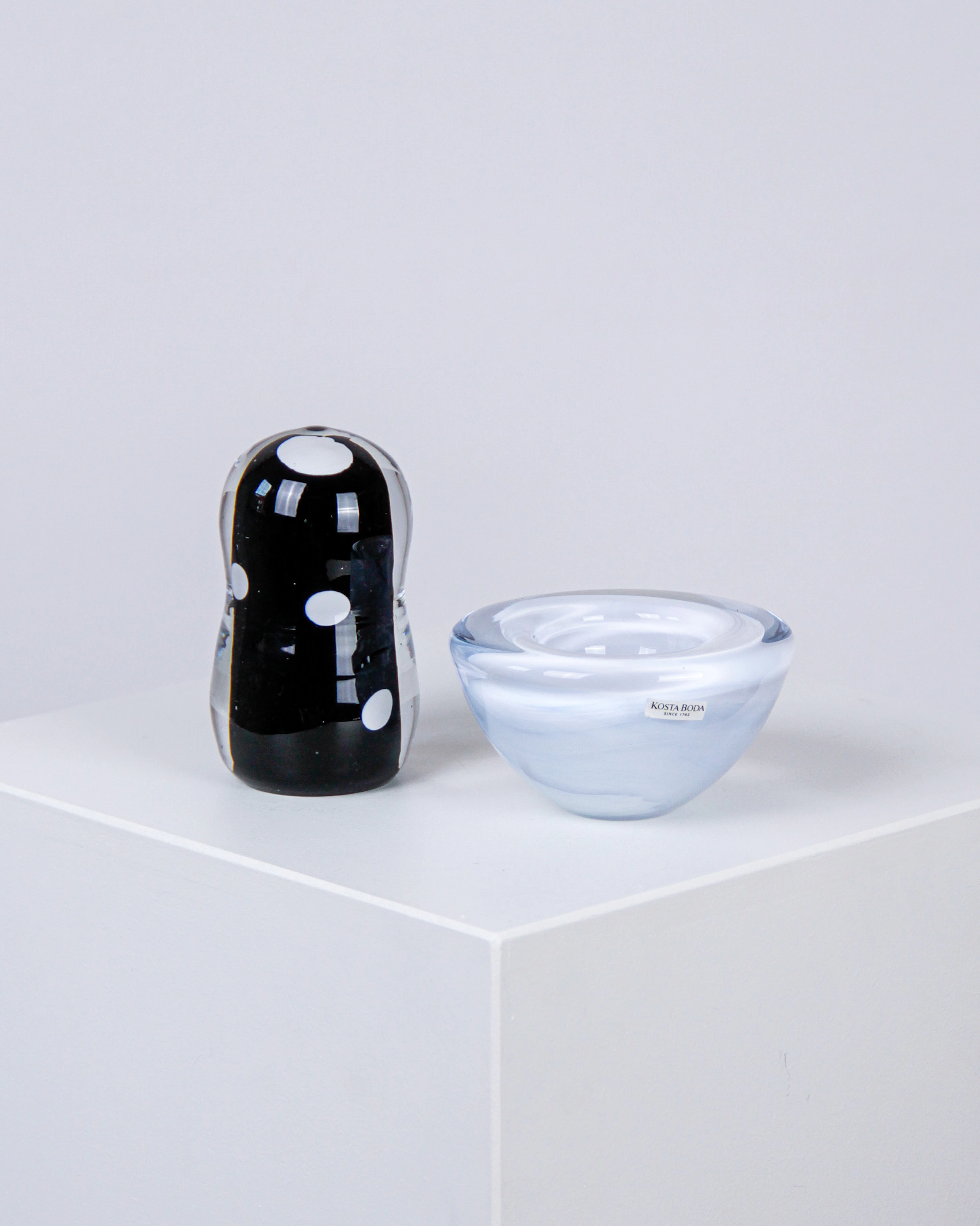 Skulptur och ljuslykta, 2 delar, bl.a "Jazz", Gunnel Sahlin, Kosta Boda