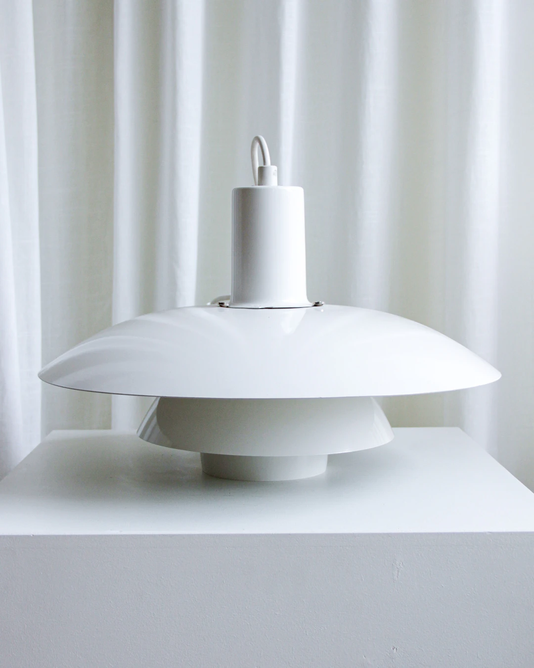 Taklampa, "PH 4/3", Poul Henningsen, lackerad metall, Louis Poulsen, Danmark