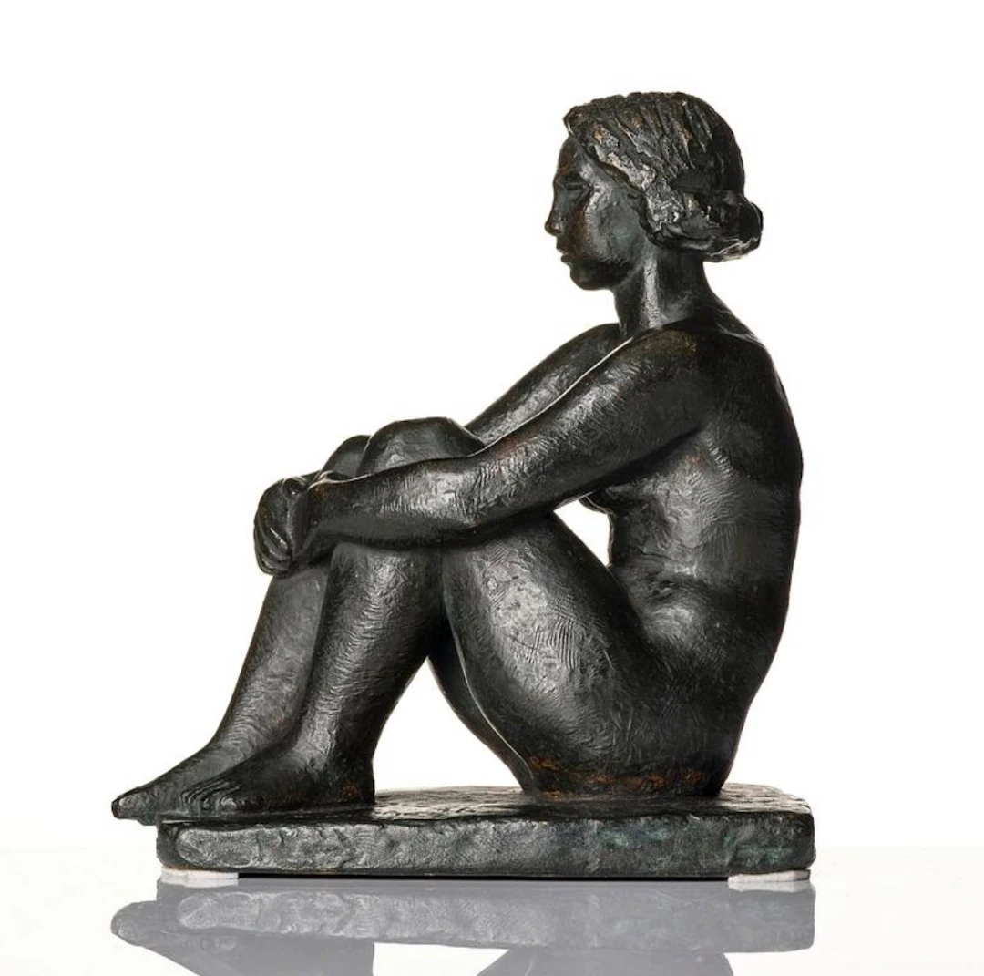 Sitting girl | Bror Hjort