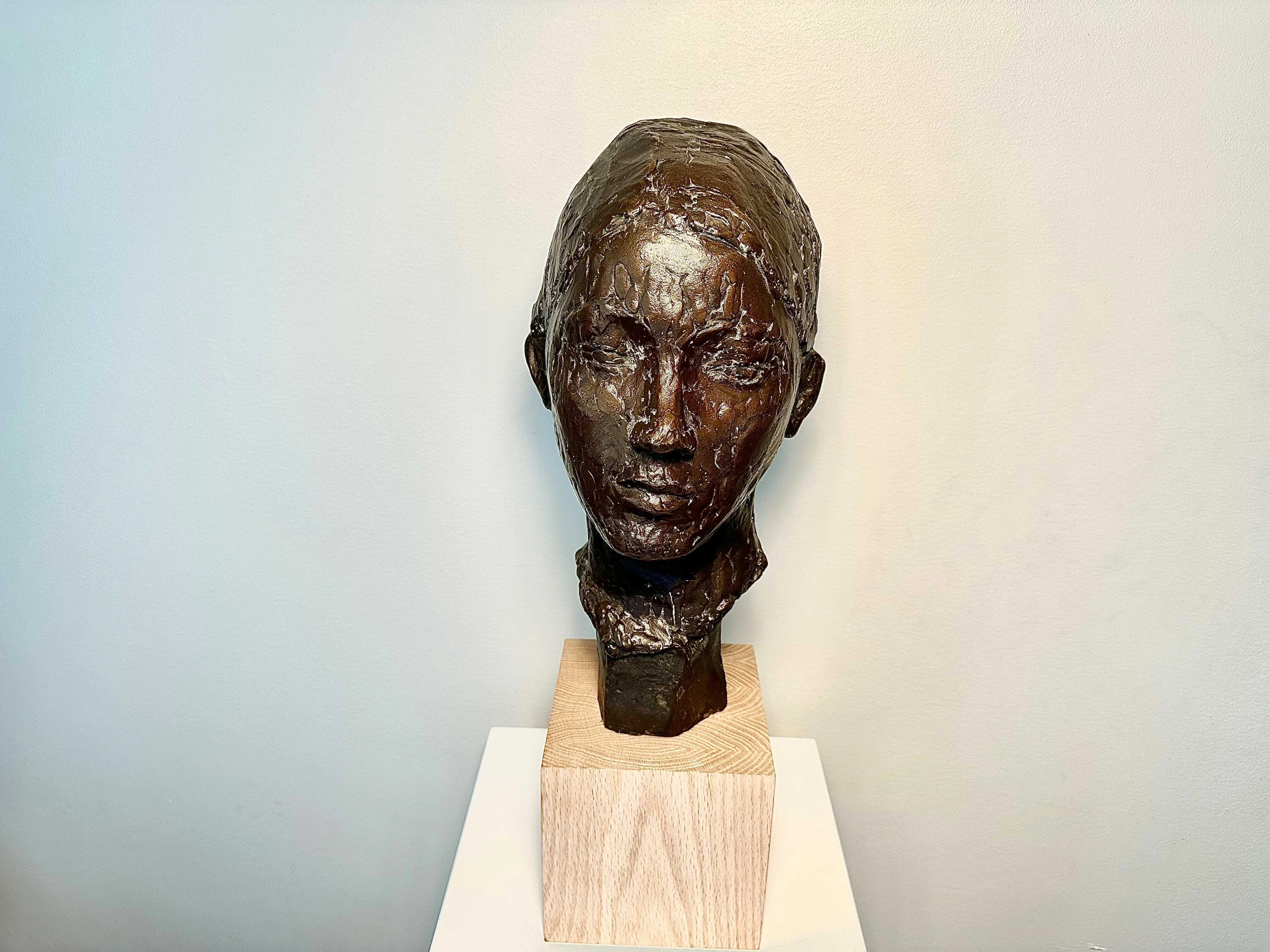 Bust of a woman | unknown artist