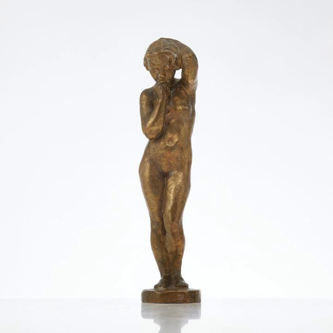 Woman figure | Clarence Blum