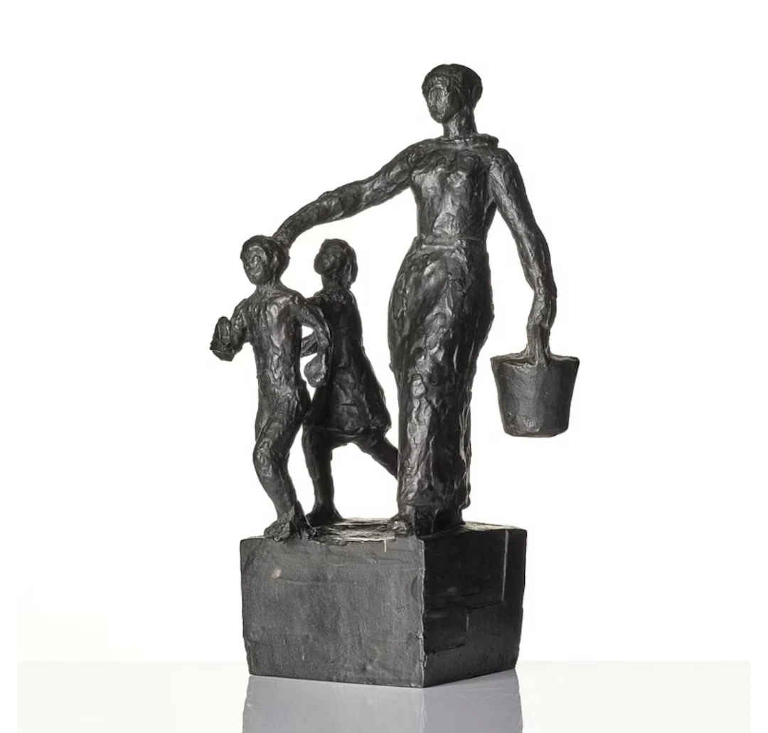 Mother with children | Ninnan Santesson