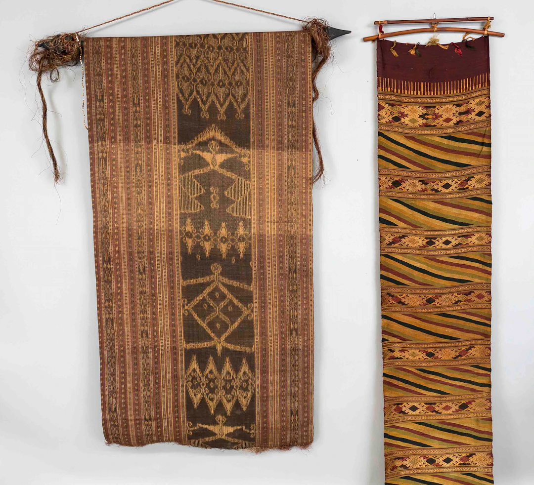 2 Textilien (Ikat), wohl Philippi
