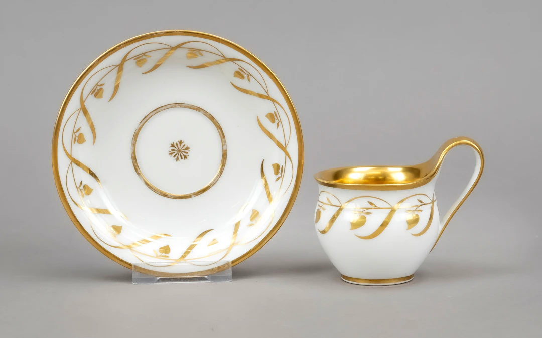 Tasse mit UT, KPM Berlin, 1. V. 1