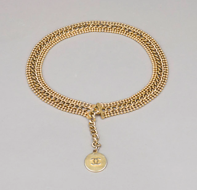 Chanel, Vintage Kettegürtel mit L