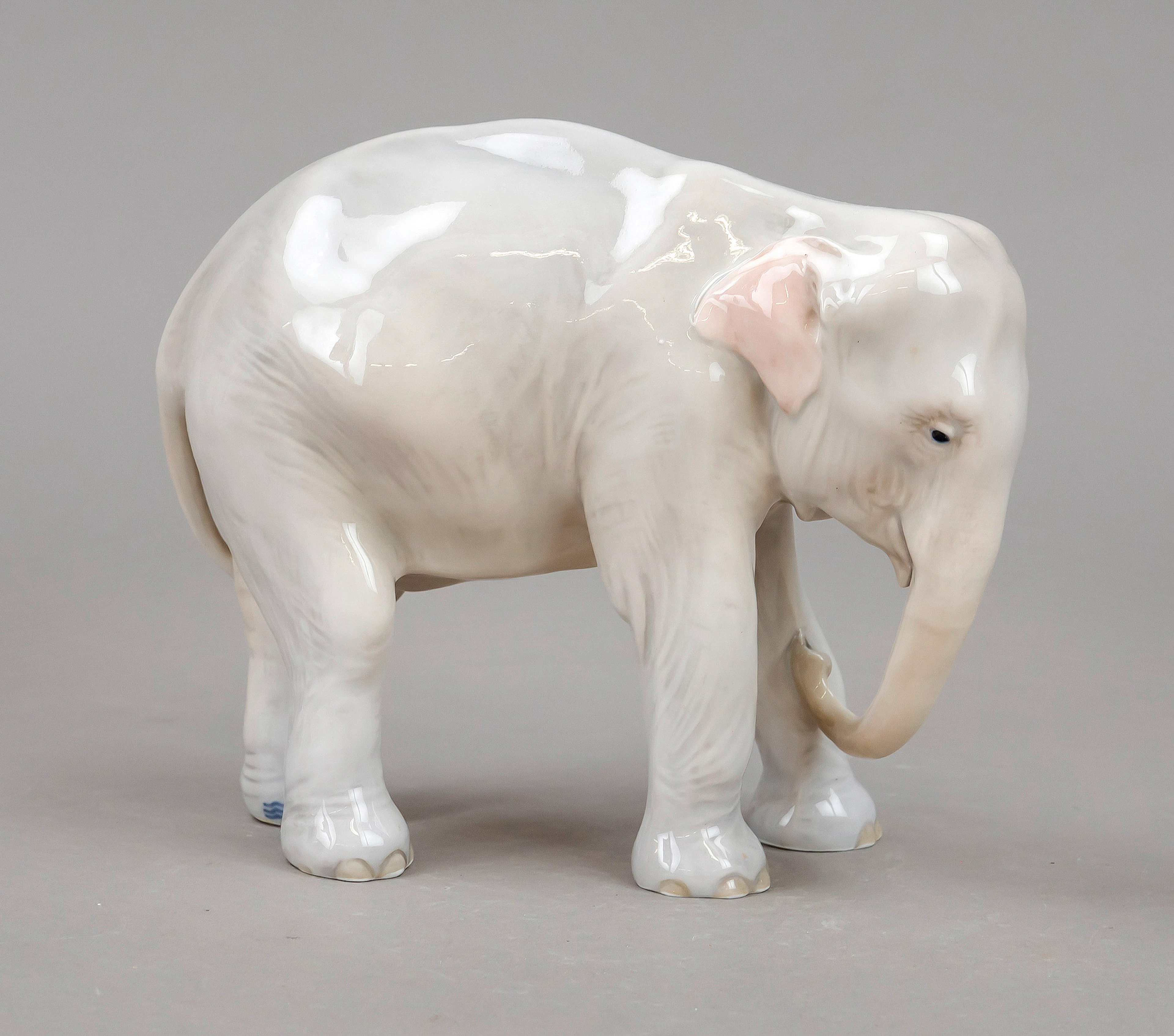 Stehender Elefant, Royal Copenhag